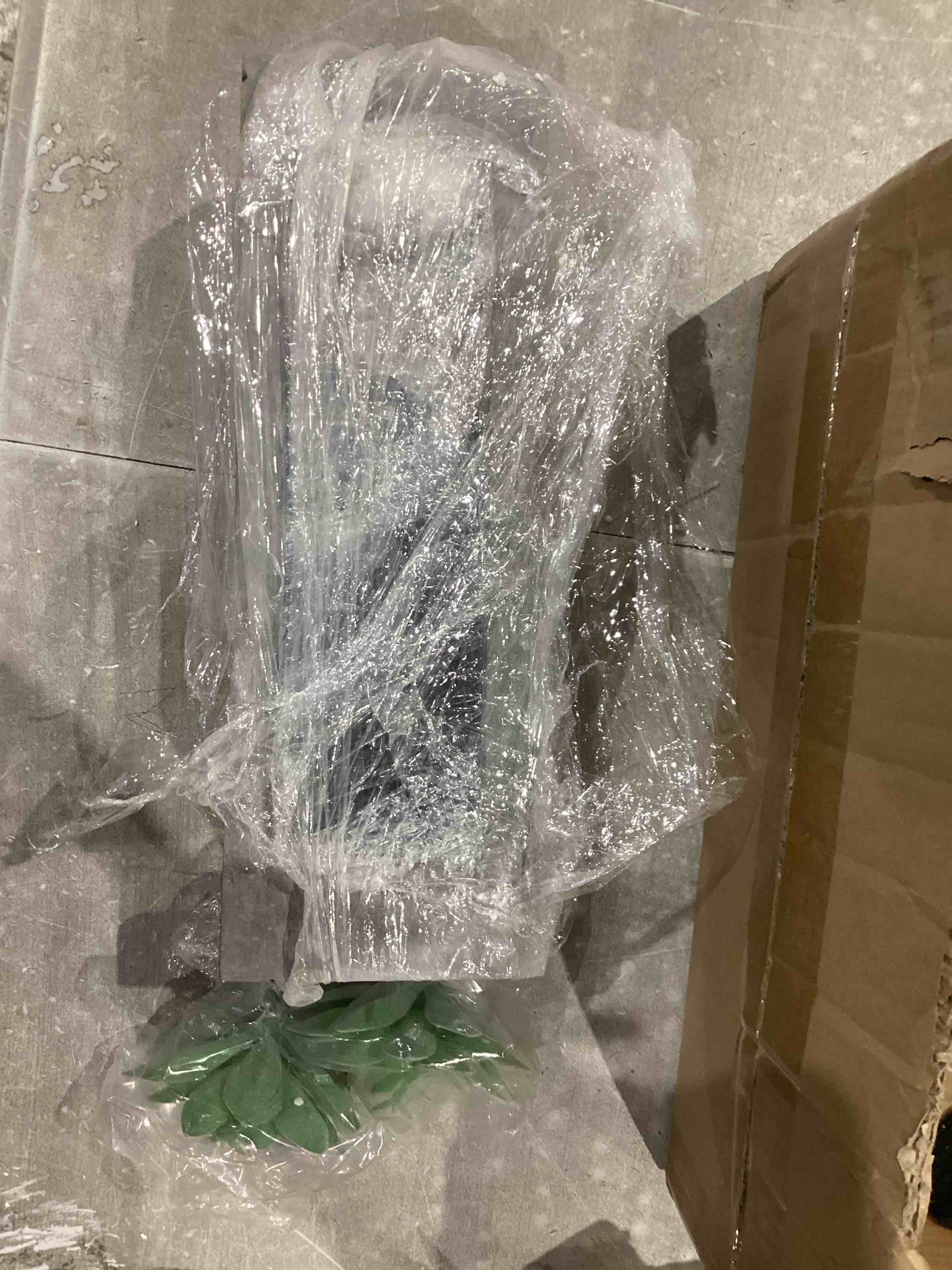 https://s3.amazonaws.com/lotting-images-prod/bidfta/PPE1582668_1746025107611.jpeg