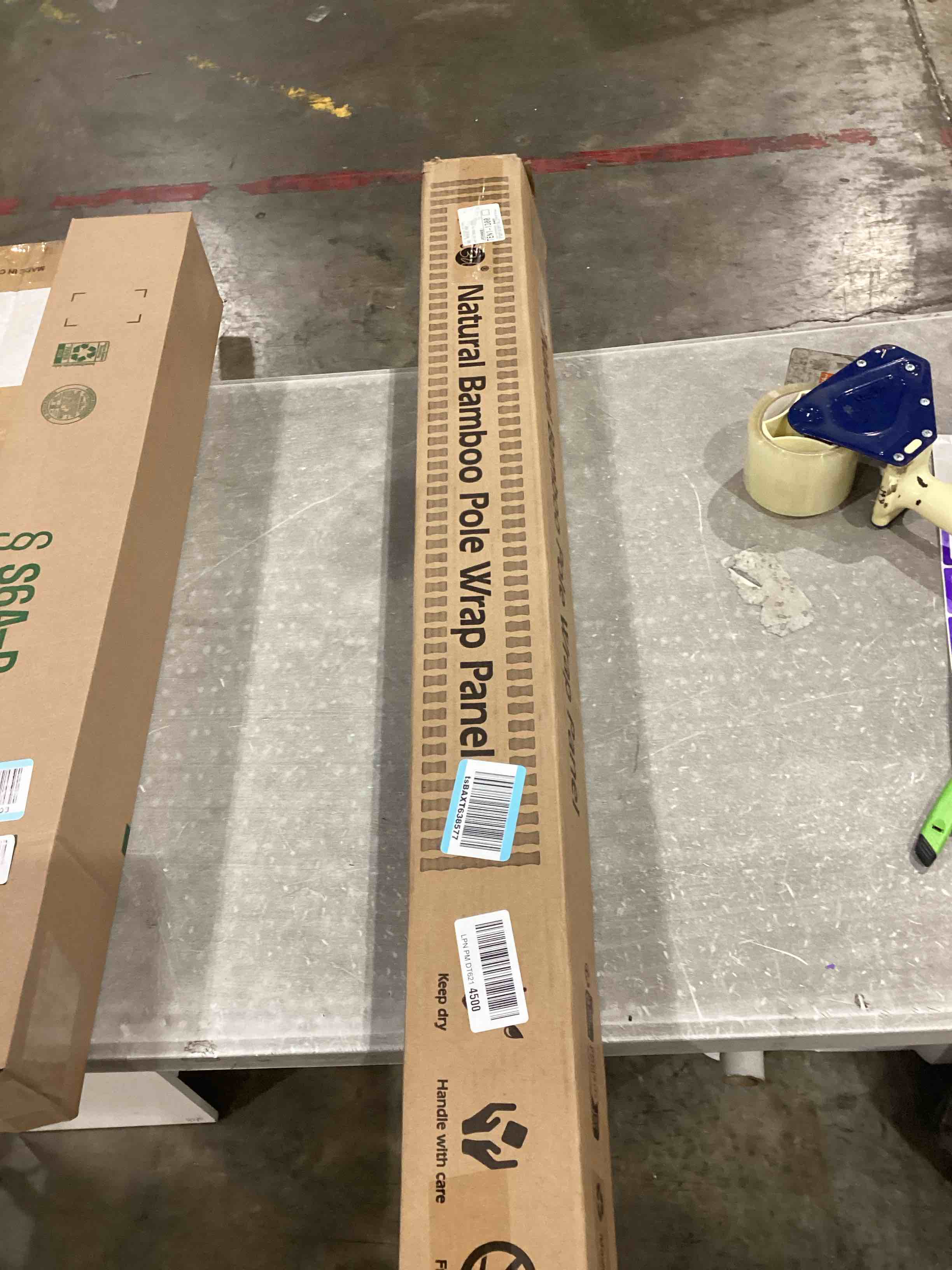 https://s3.amazonaws.com/lotting-images-prod/bidfta/PPE1583021_1746445893702.jpeg