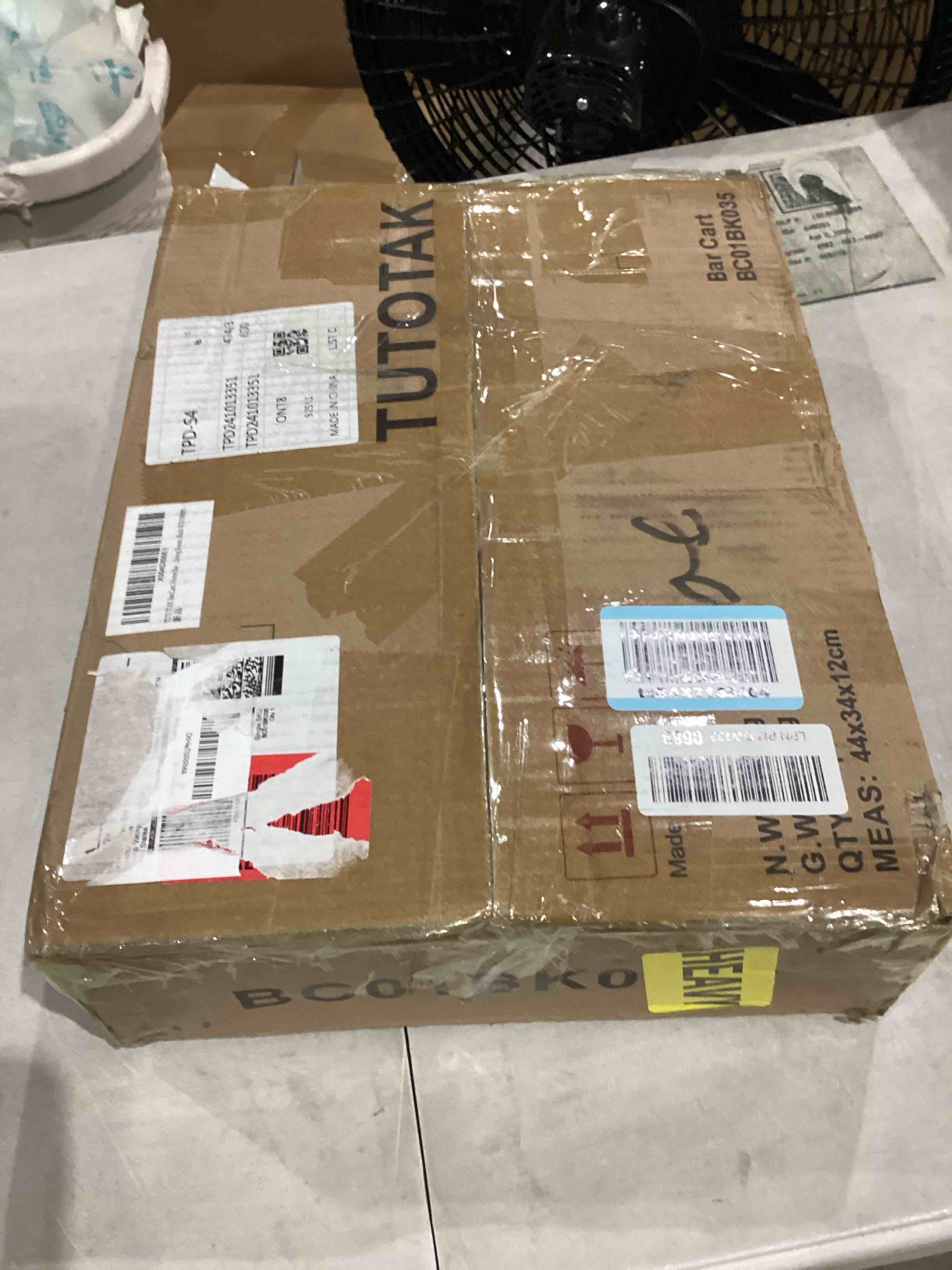 https://s3.amazonaws.com/lotting-images-prod/bidfta/PPE1583416_1746637015740.jpeg