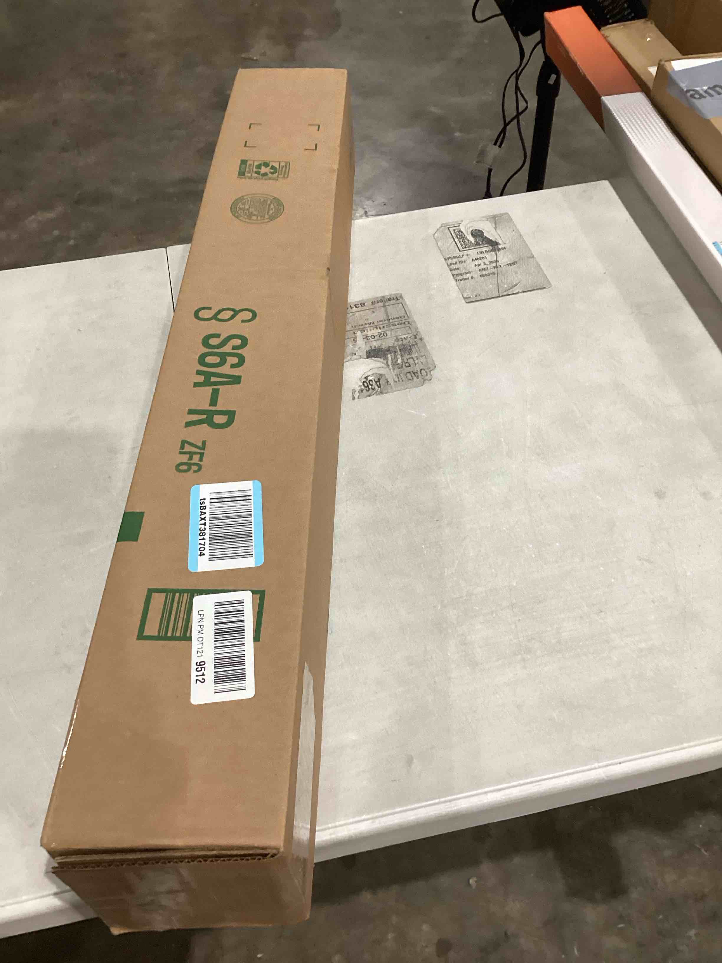 https://s3.amazonaws.com/lotting-images-prod/bidfta/PPE1584527_1747072121085.jpeg