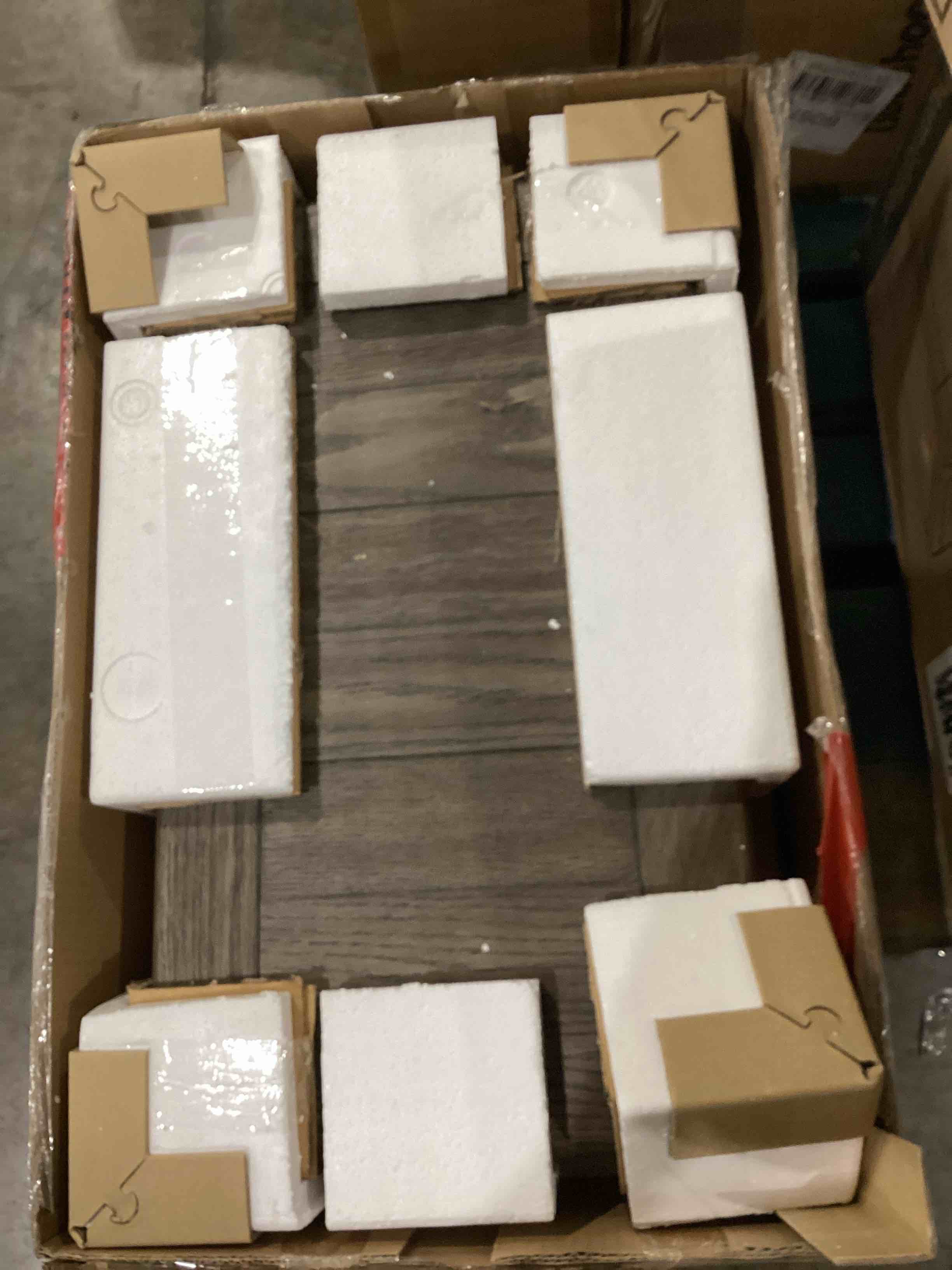 https://s3.amazonaws.com/lotting-images-prod/bidfta/PPE1585651_1745593287300.jpeg