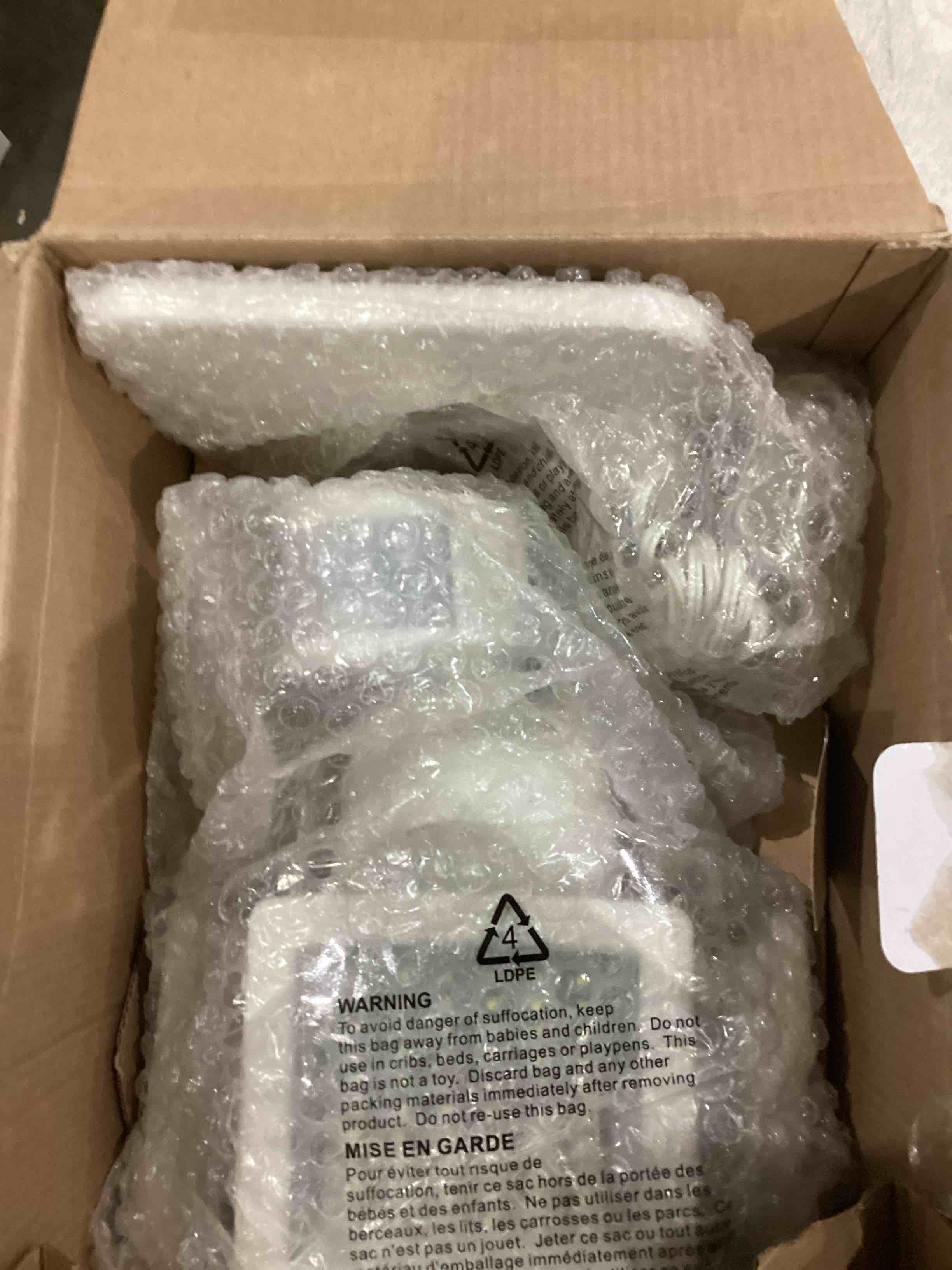 https://s3.amazonaws.com/lotting-images-prod/bidfta/PPE1585894_1745858753466.jpeg
