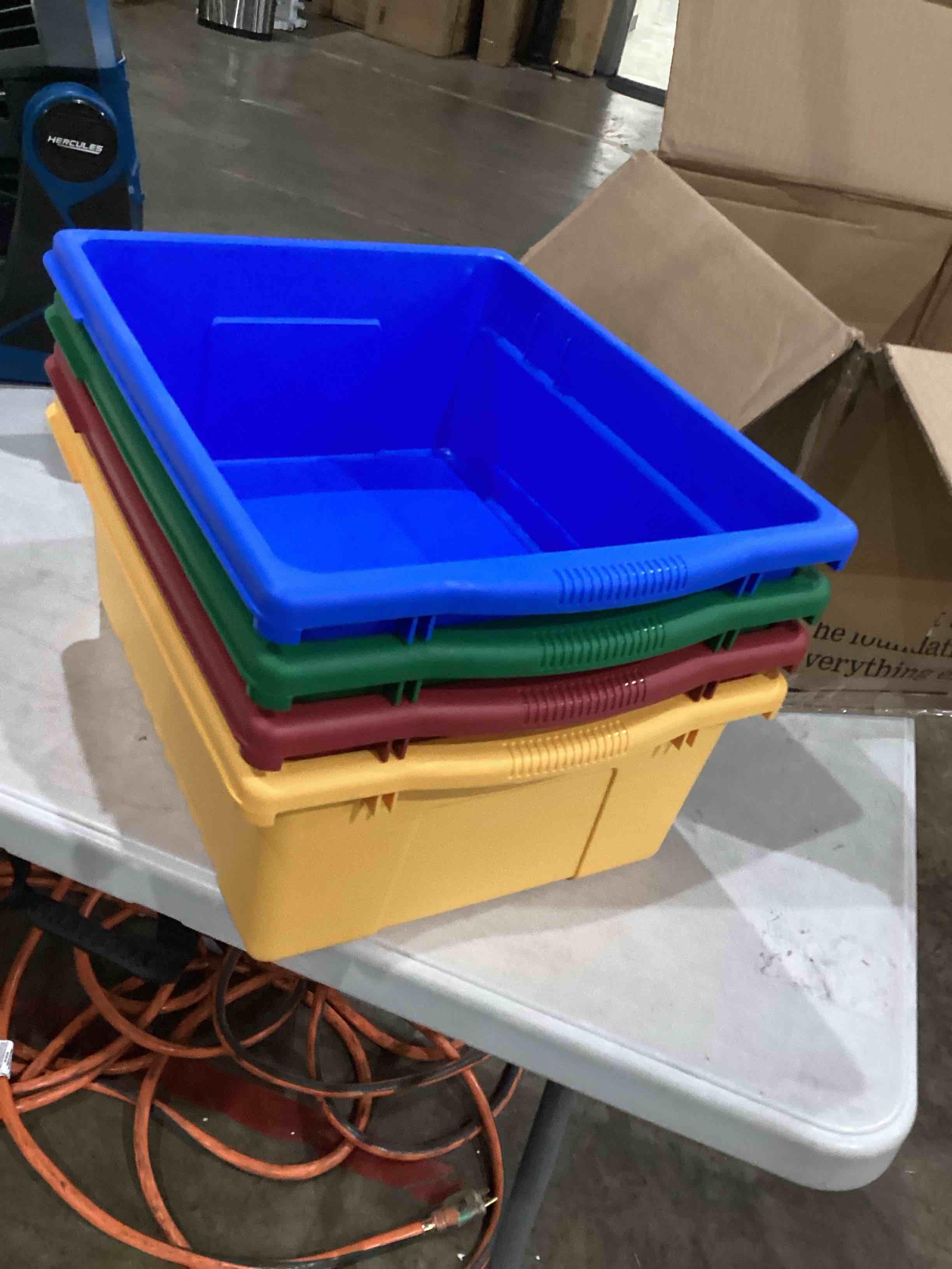 https://s3.amazonaws.com/lotting-images-prod/bidfta/PPE1586550_1746031171452.jpeg