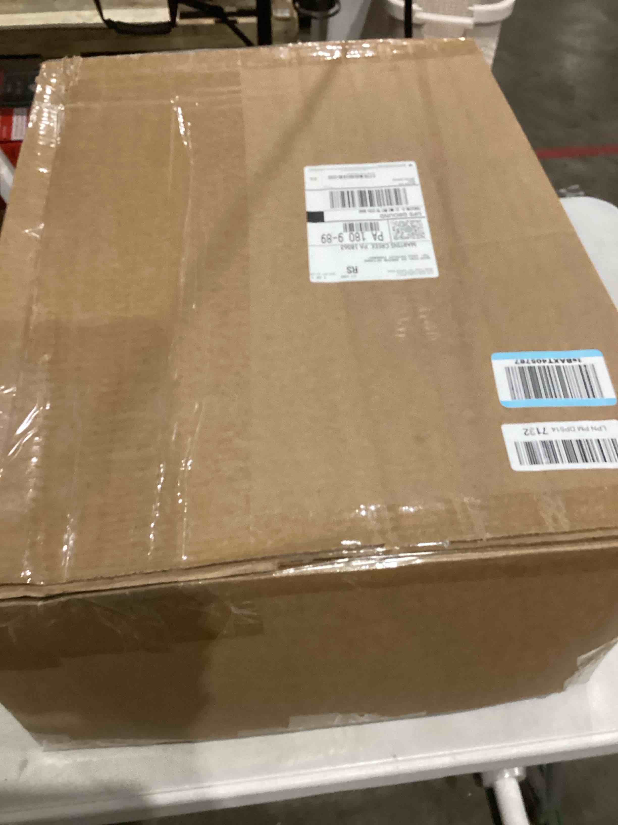 https://s3.amazonaws.com/lotting-images-prod/bidfta/PPE1586758_1746120826271.jpeg