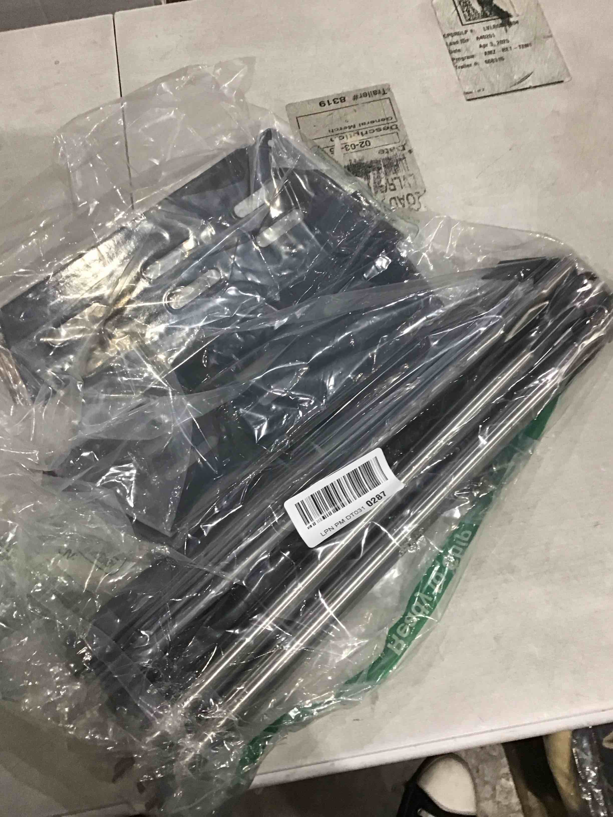 https://s3.amazonaws.com/lotting-images-prod/bidfta/PPE1587568_1746469955592.jpeg