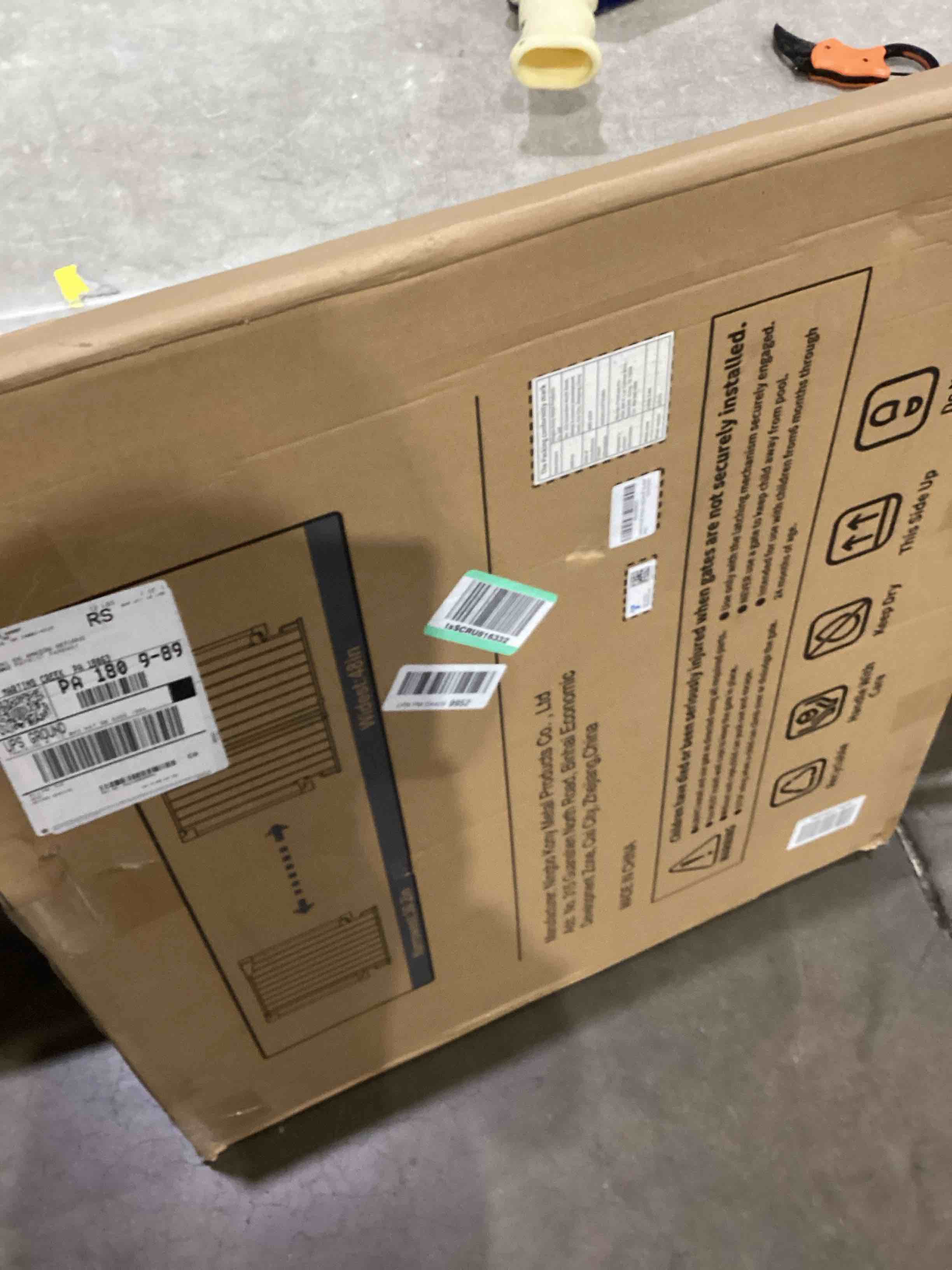 https://s3.amazonaws.com/lotting-images-prod/bidfta/PPE1588185_1751895736385.jpeg