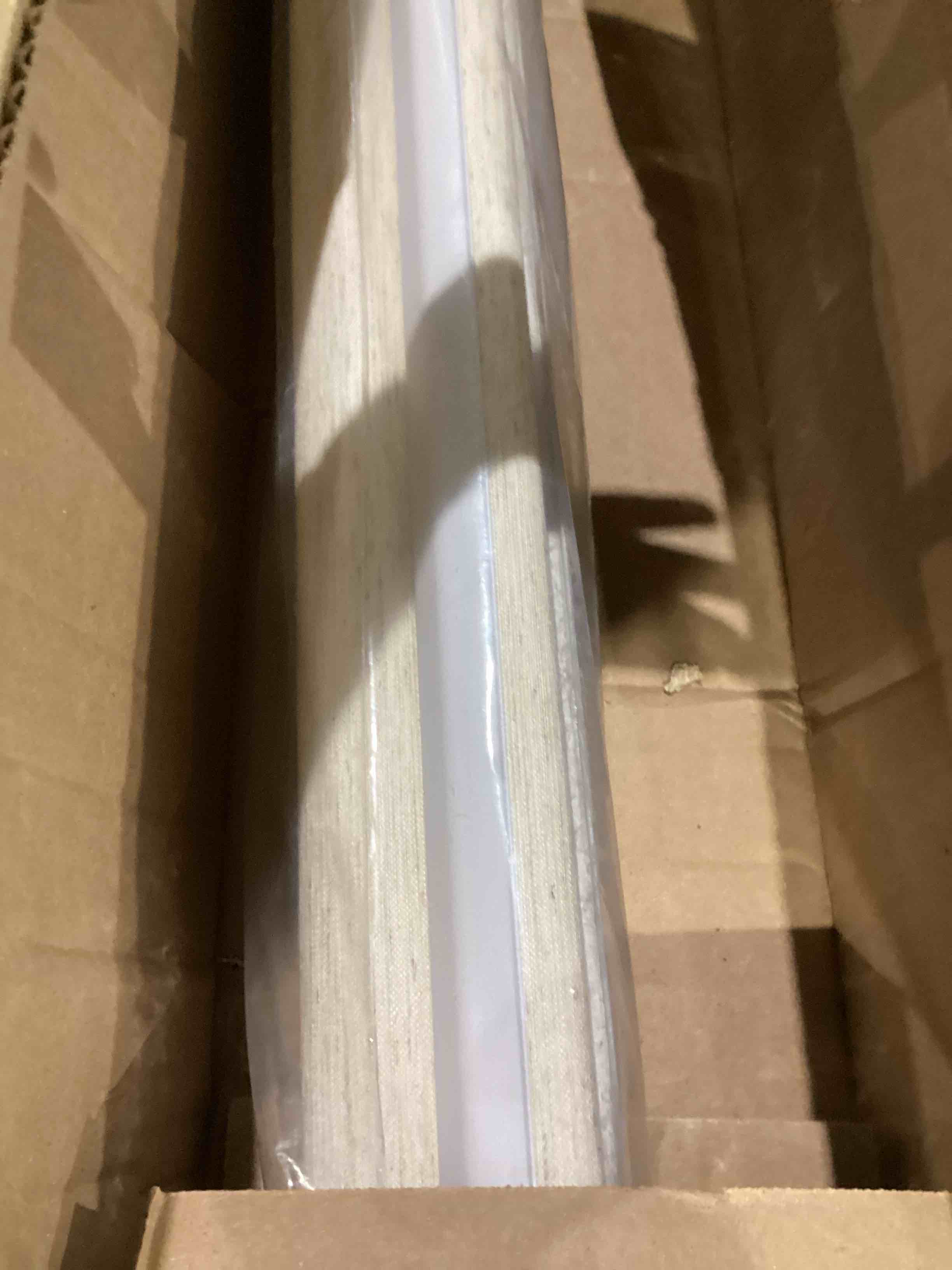 https://s3.amazonaws.com/lotting-images-prod/bidfta/PPE1588378_1751976666828.jpeg