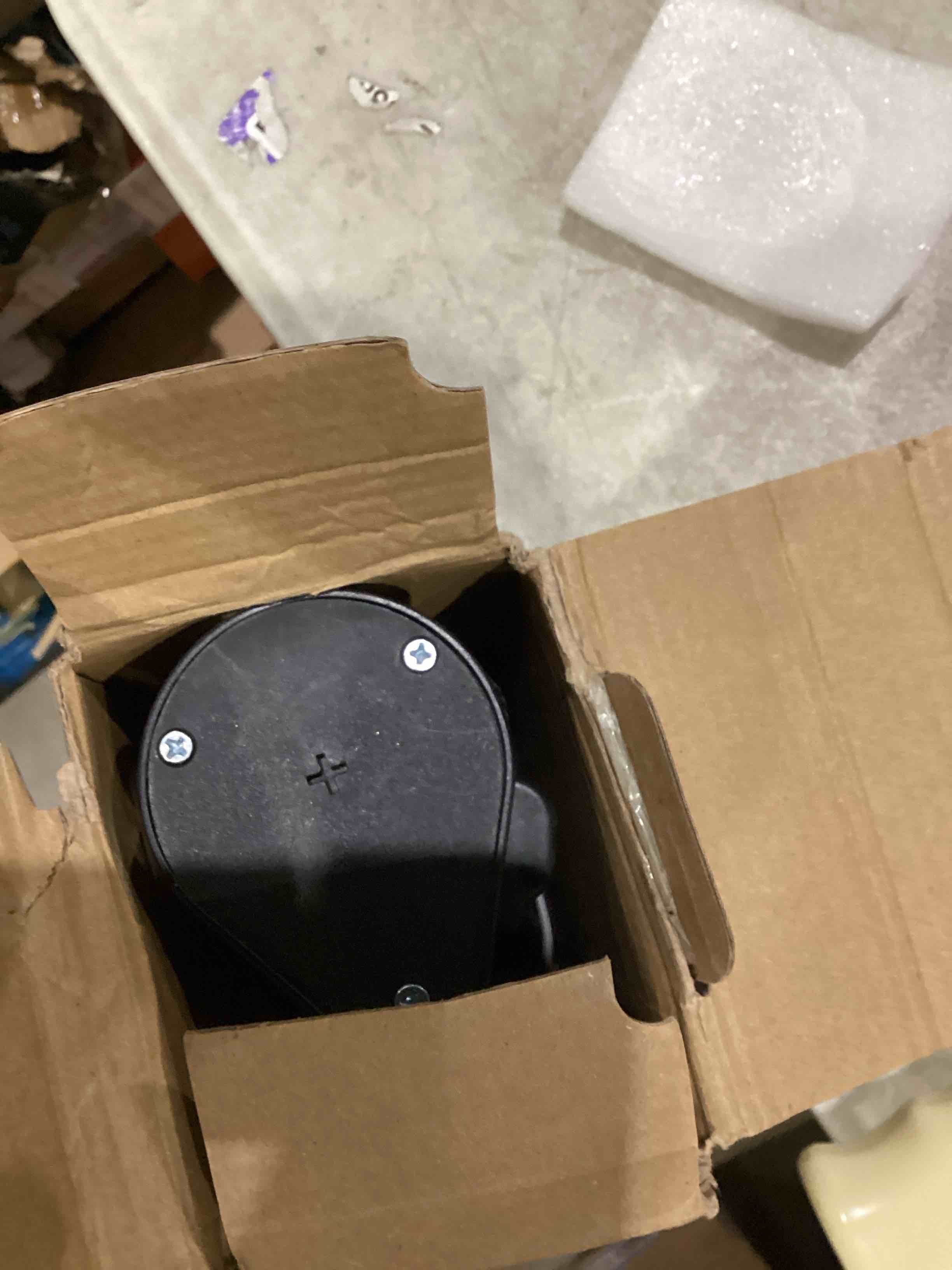 https://s3.amazonaws.com/lotting-images-prod/bidfta/PPE1588379_1751976757712.jpeg