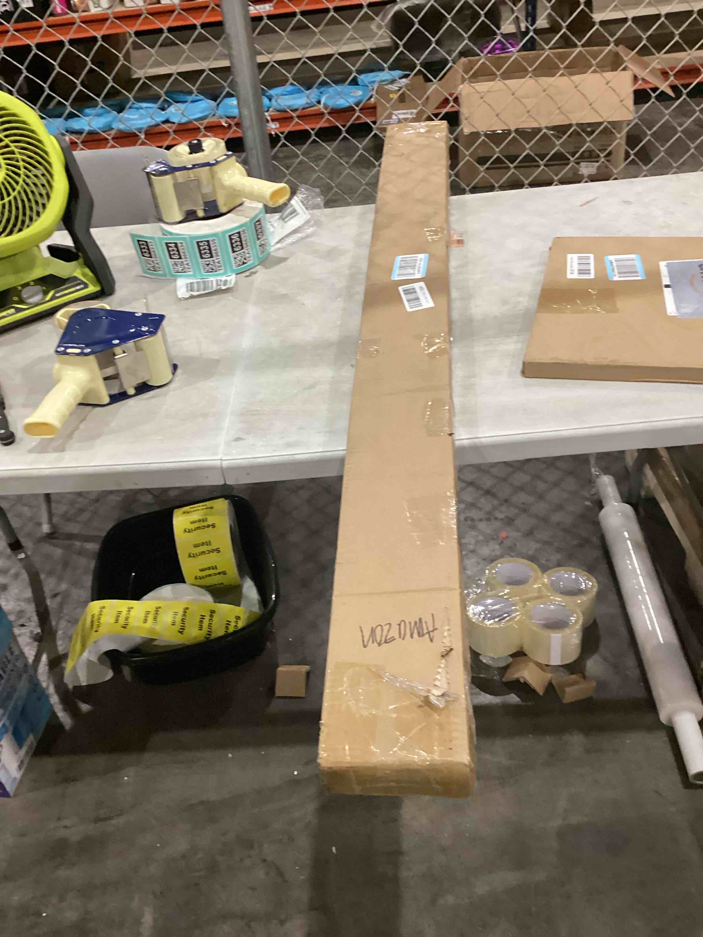 https://s3.amazonaws.com/lotting-images-prod/bidfta/PPE1590795_1754659596827.jpeg