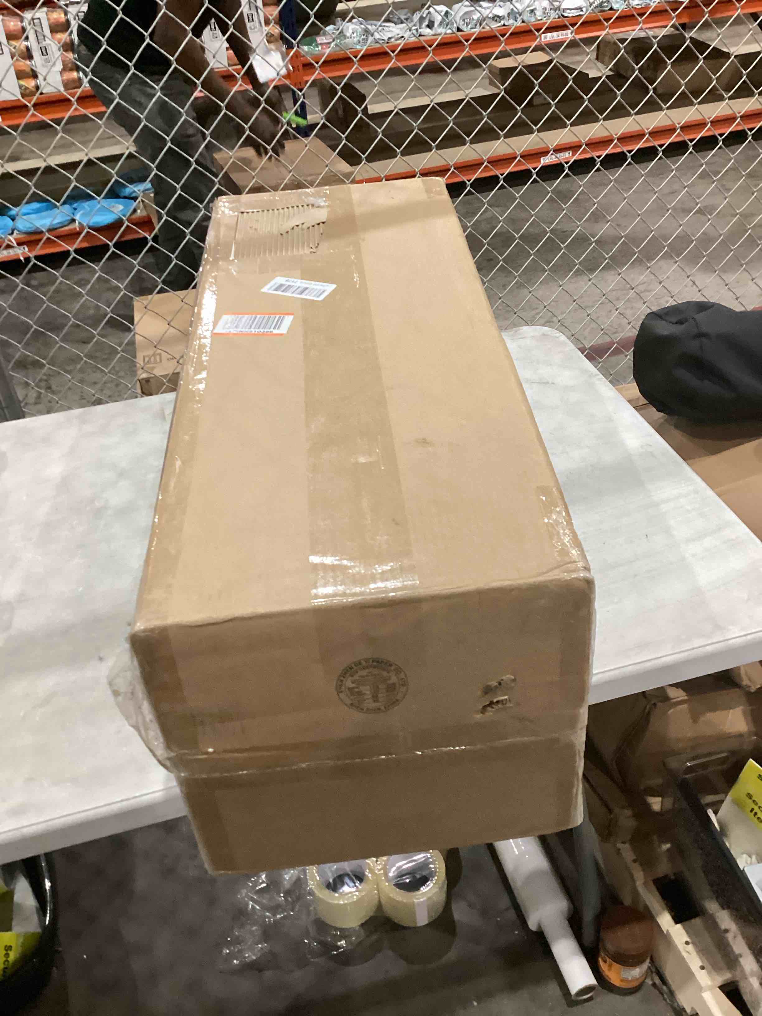 https://s3.amazonaws.com/lotting-images-prod/bidfta/PPE1590804_1754662647839.jpeg