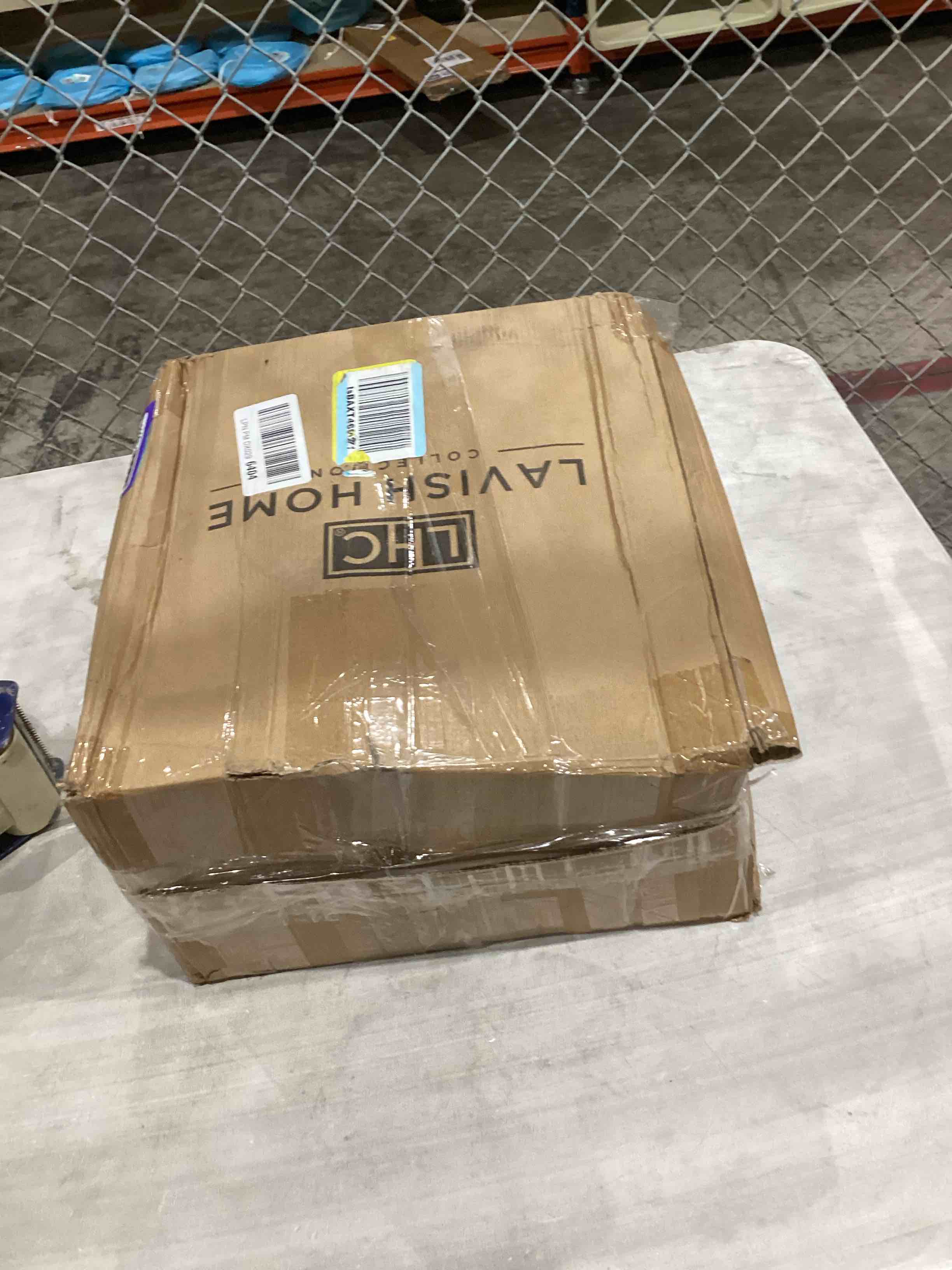 https://s3.amazonaws.com/lotting-images-prod/bidfta/PPE1590883_1754937166250.jpeg