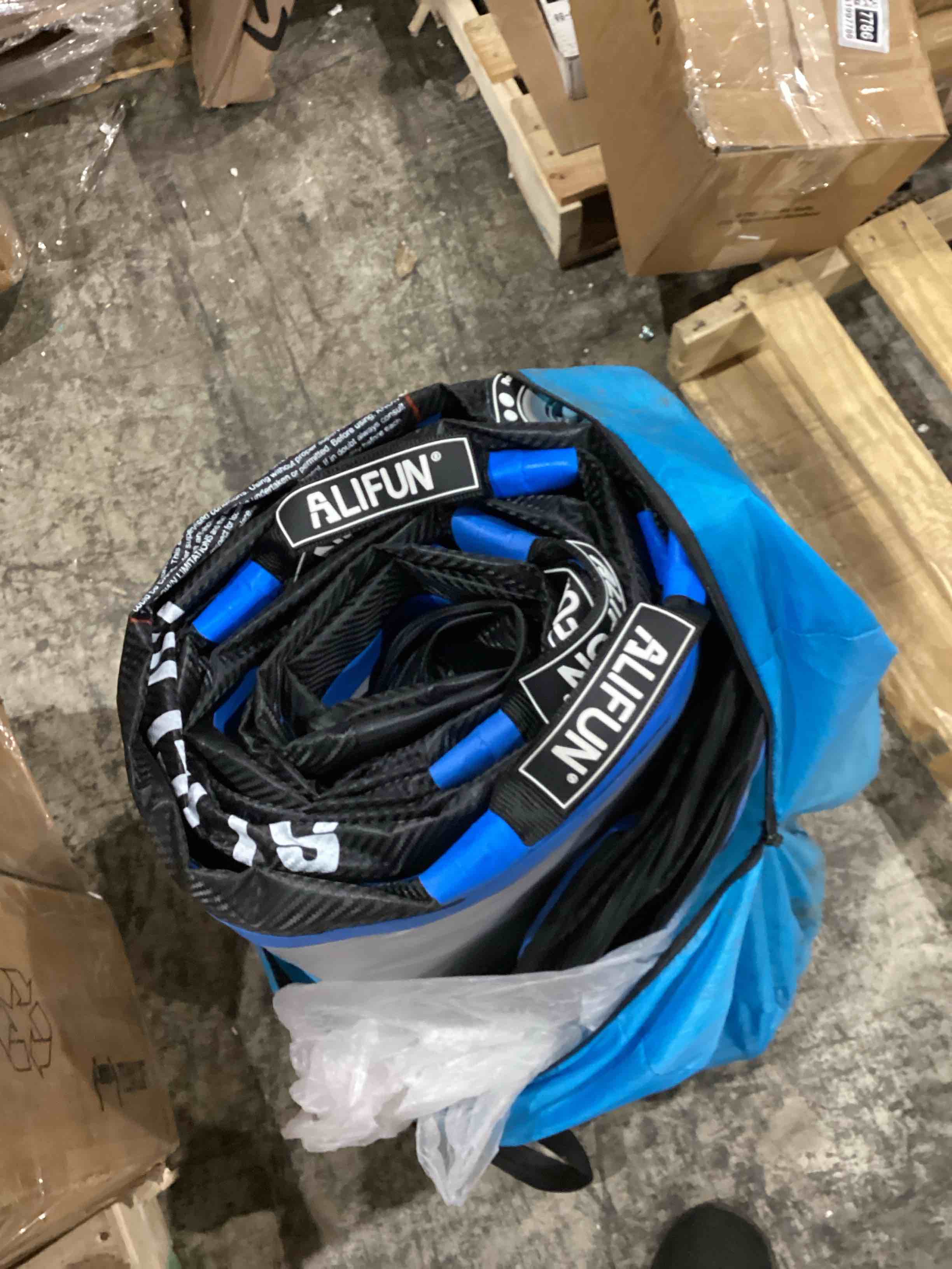 https://s3.amazonaws.com/lotting-images-prod/bidfta/PPE1590895_1754998154906.jpeg