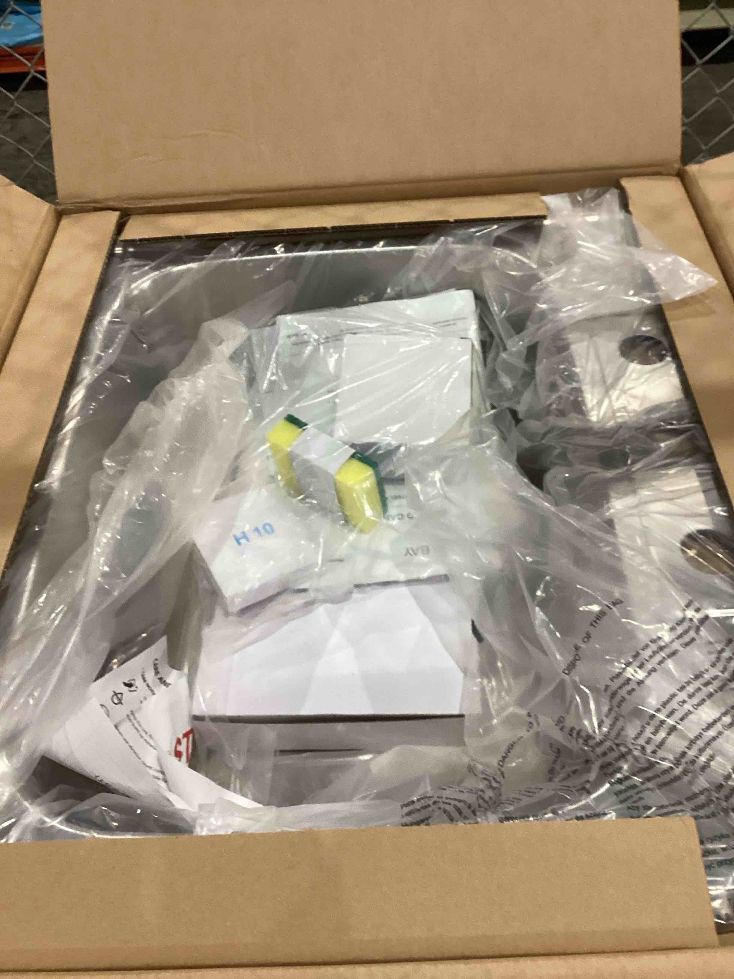 https://s3.amazonaws.com/lotting-images-prod/bidfta/PPE1590925_1755009570377.jpeg