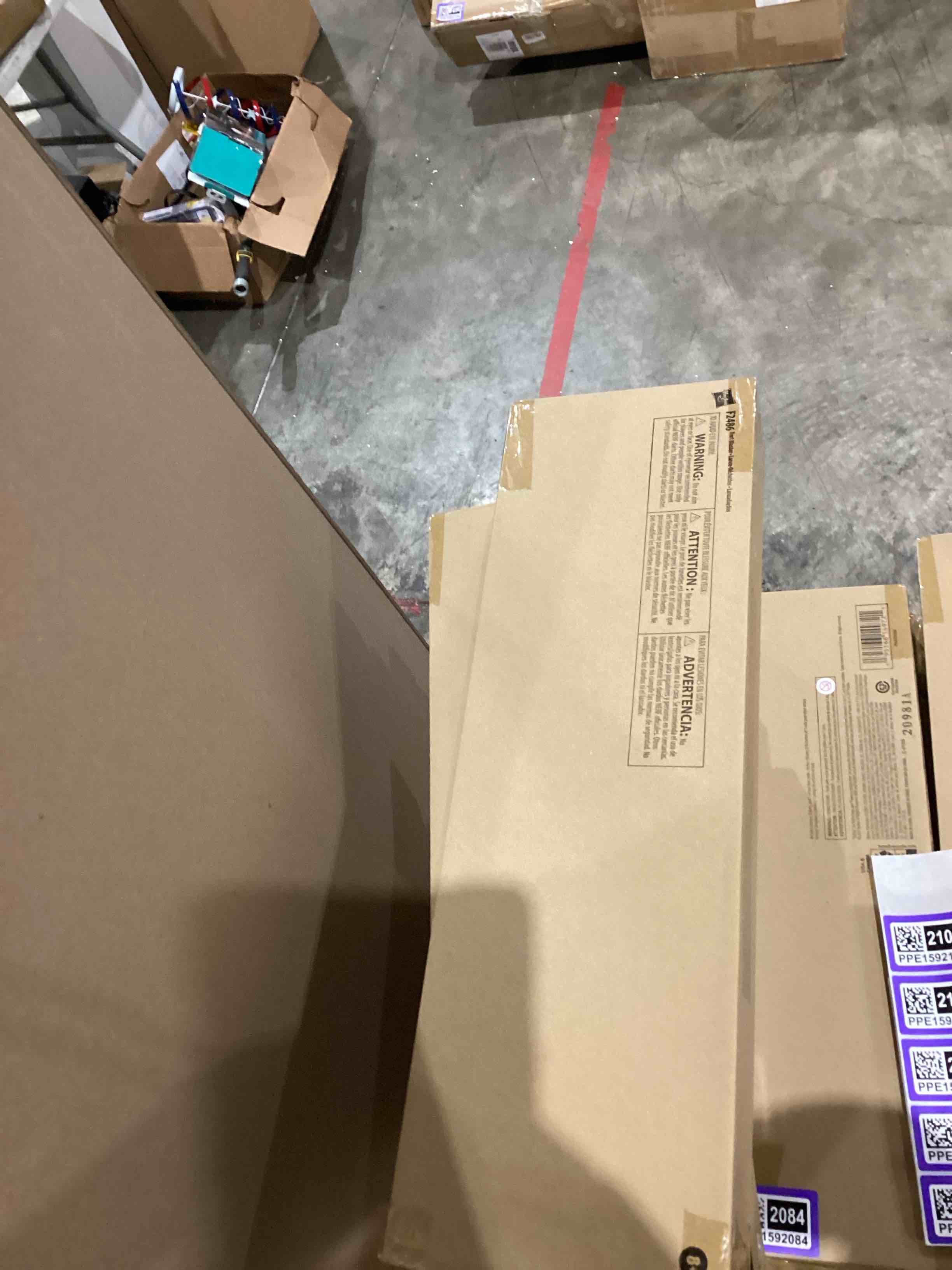 https://s3.amazonaws.com/lotting-images-prod/bidfta/PPE1592100_1750849796243.jpeg