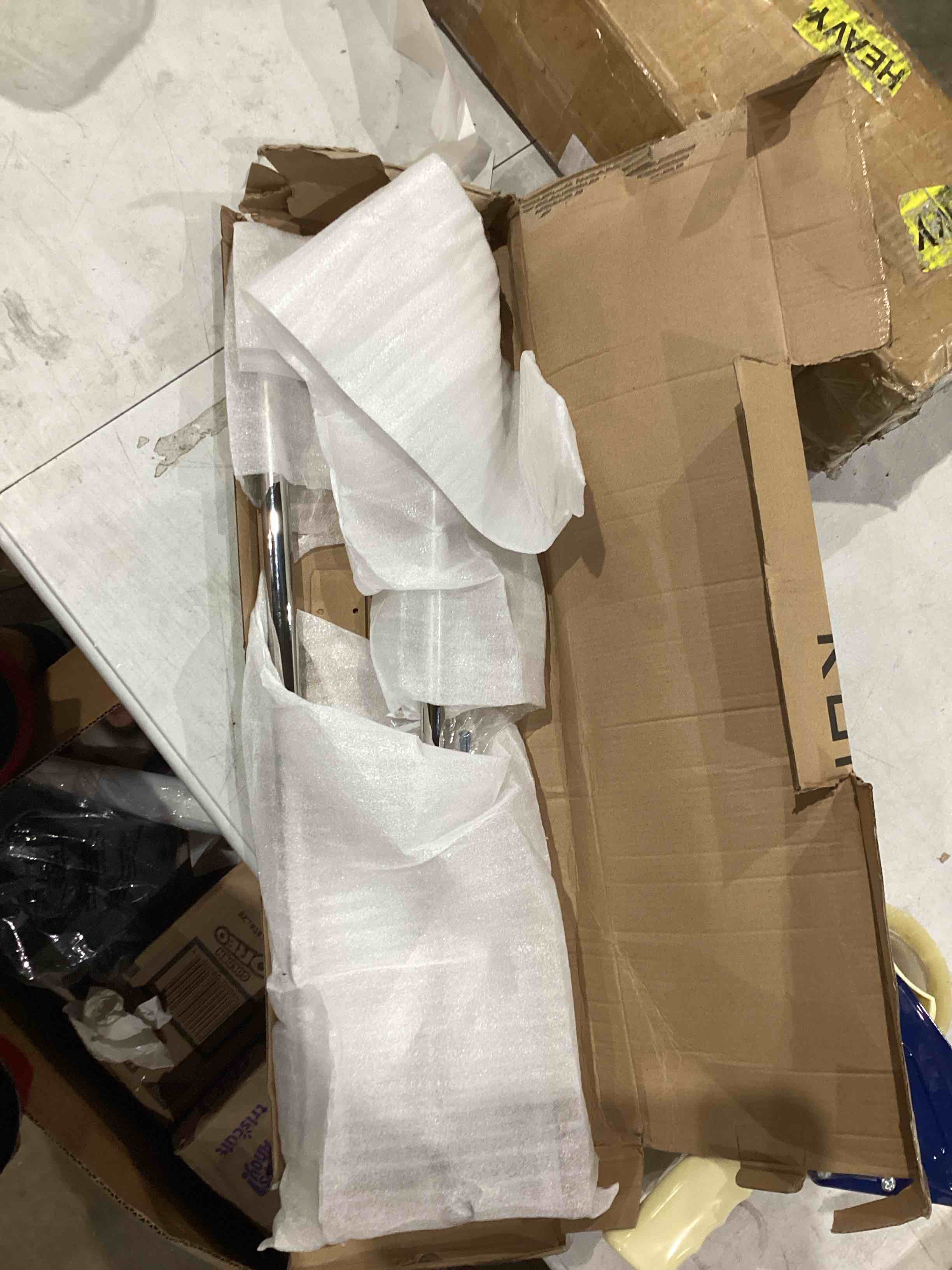 https://s3.amazonaws.com/lotting-images-prod/bidfta/PPE1592384_1751025758327.jpeg