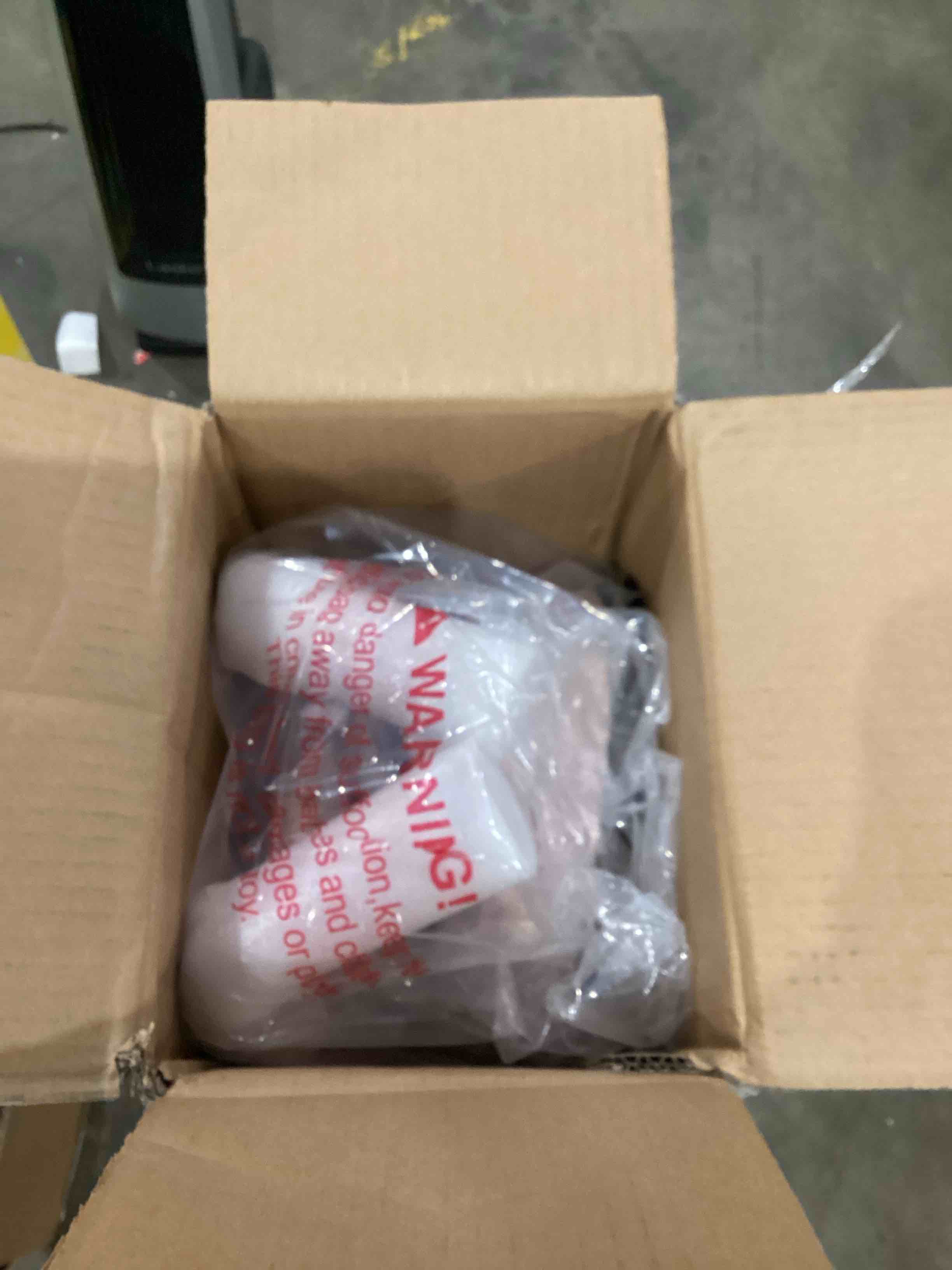 https://s3.amazonaws.com/lotting-images-prod/bidfta/PPE1592424_1751032676164.jpeg