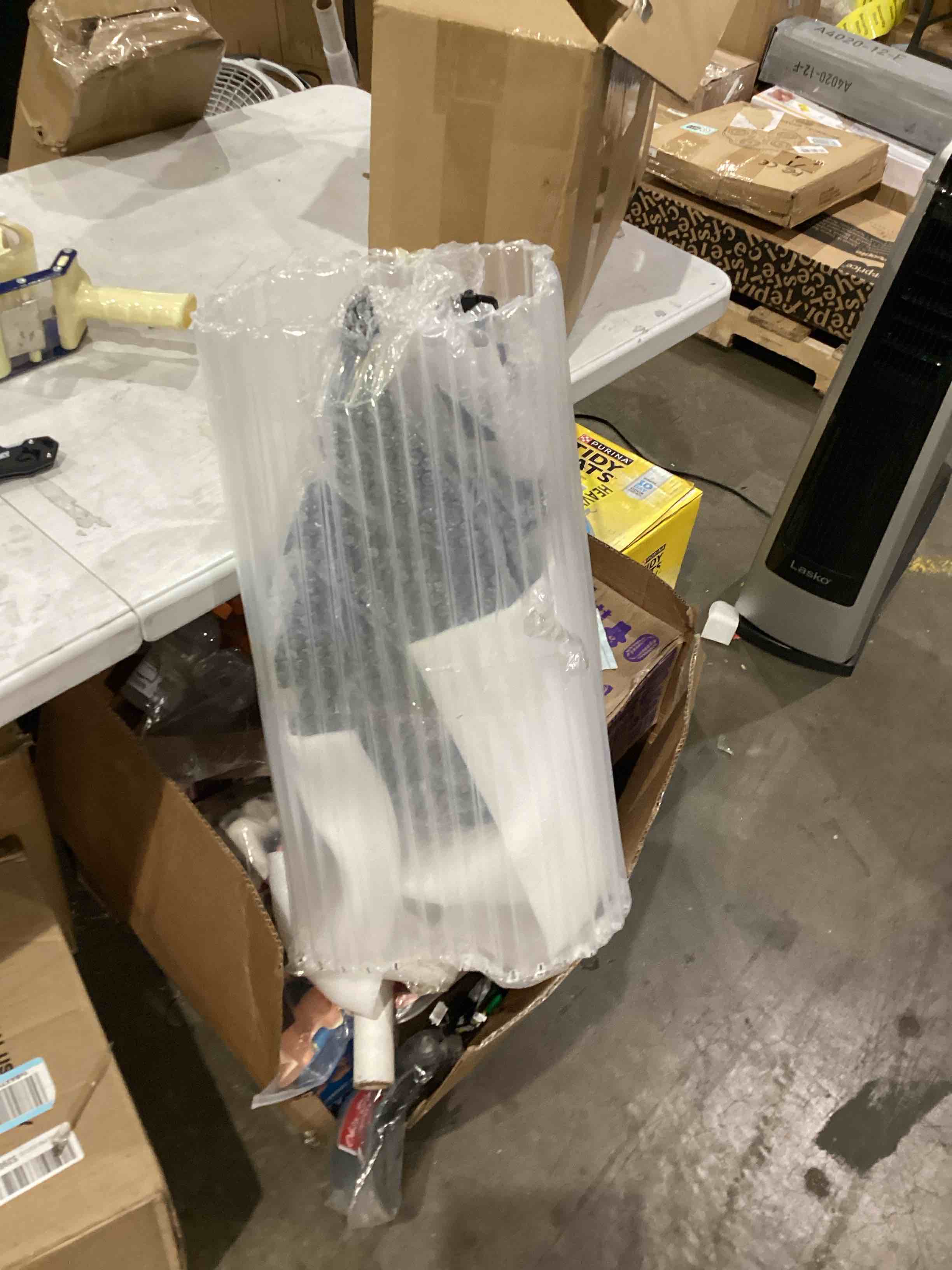https://s3.amazonaws.com/lotting-images-prod/bidfta/PPE1592429_1751034373615.jpeg