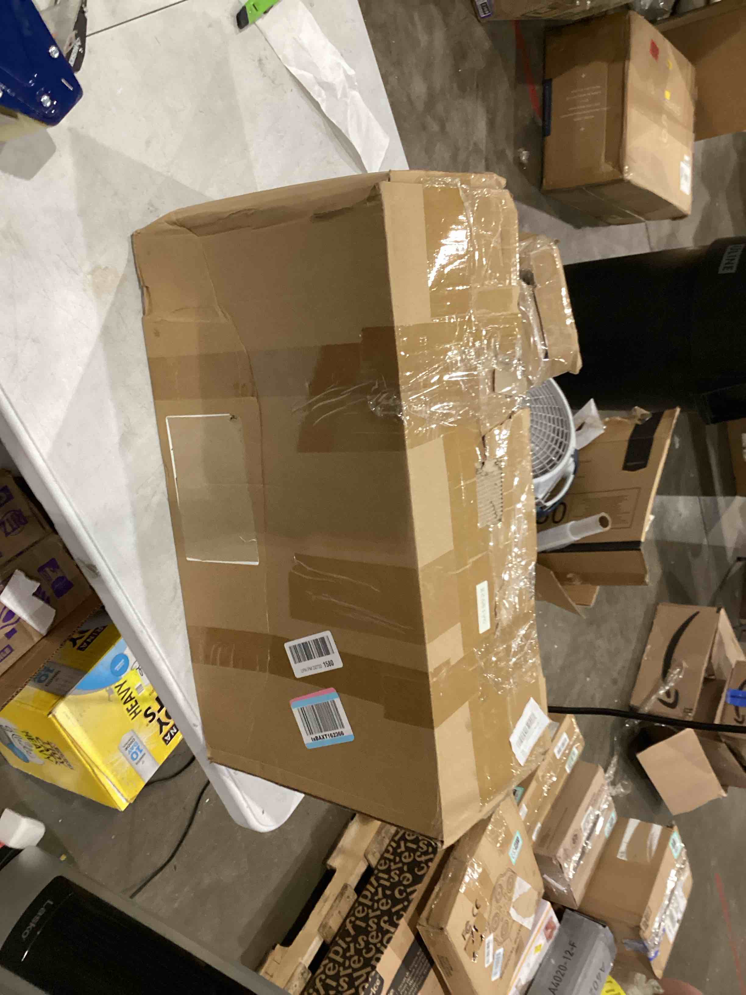 https://s3.amazonaws.com/lotting-images-prod/bidfta/PPE1592429_1751034413657.jpeg