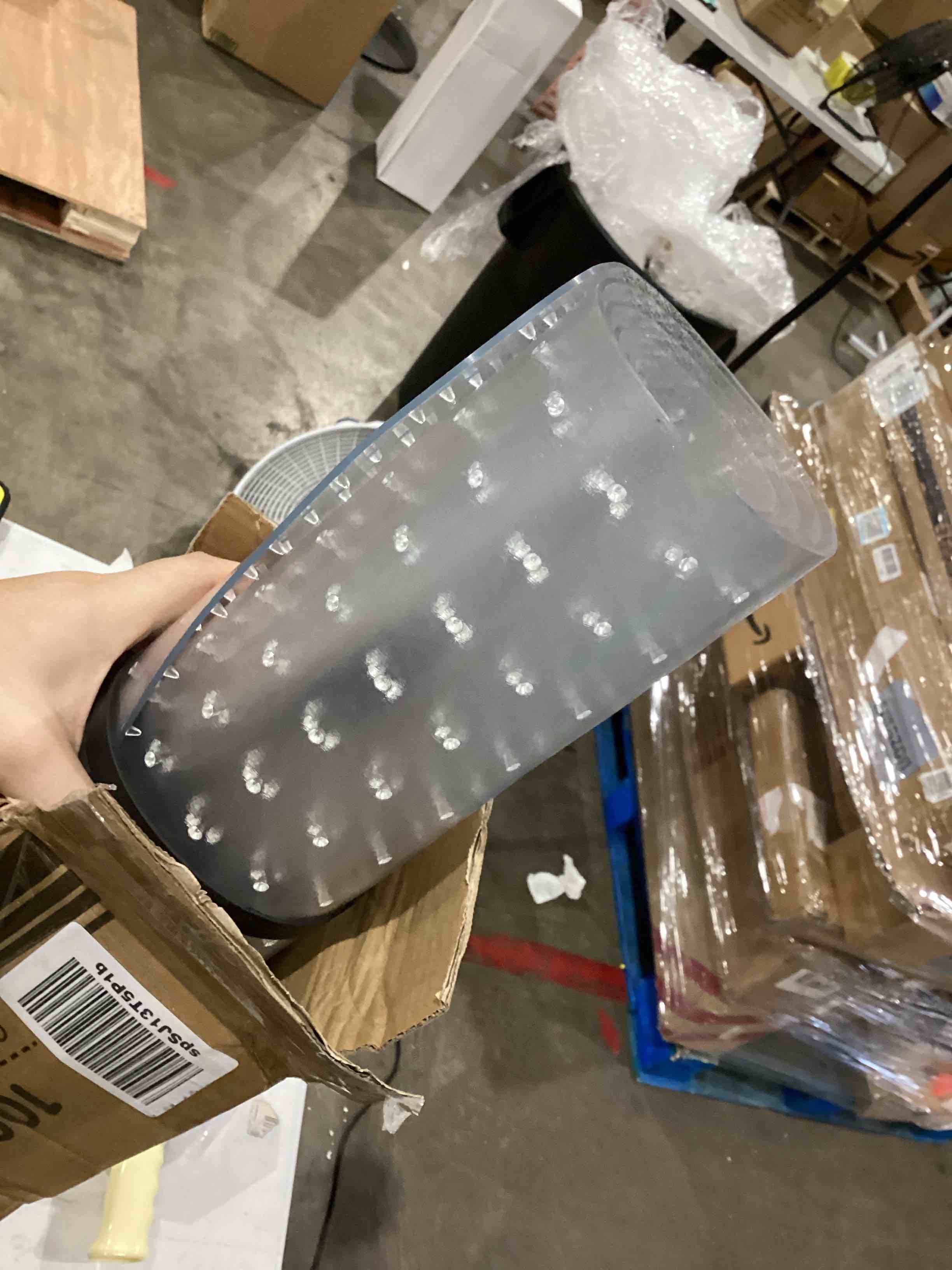 https://s3.amazonaws.com/lotting-images-prod/bidfta/PPE1592547_1751049905793.jpeg