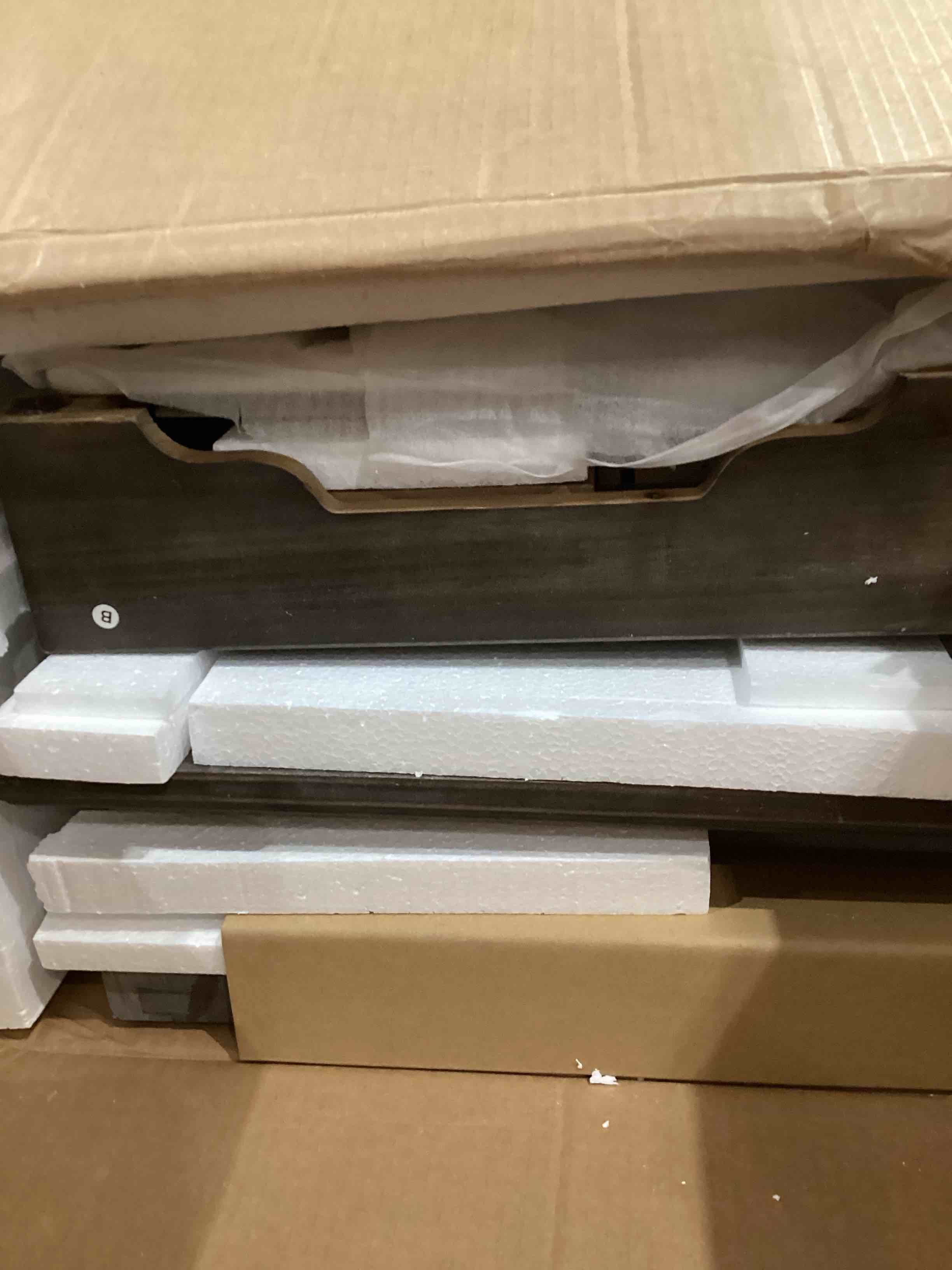 https://s3.amazonaws.com/lotting-images-prod/bidfta/PPE1592947_1751565154857.jpeg