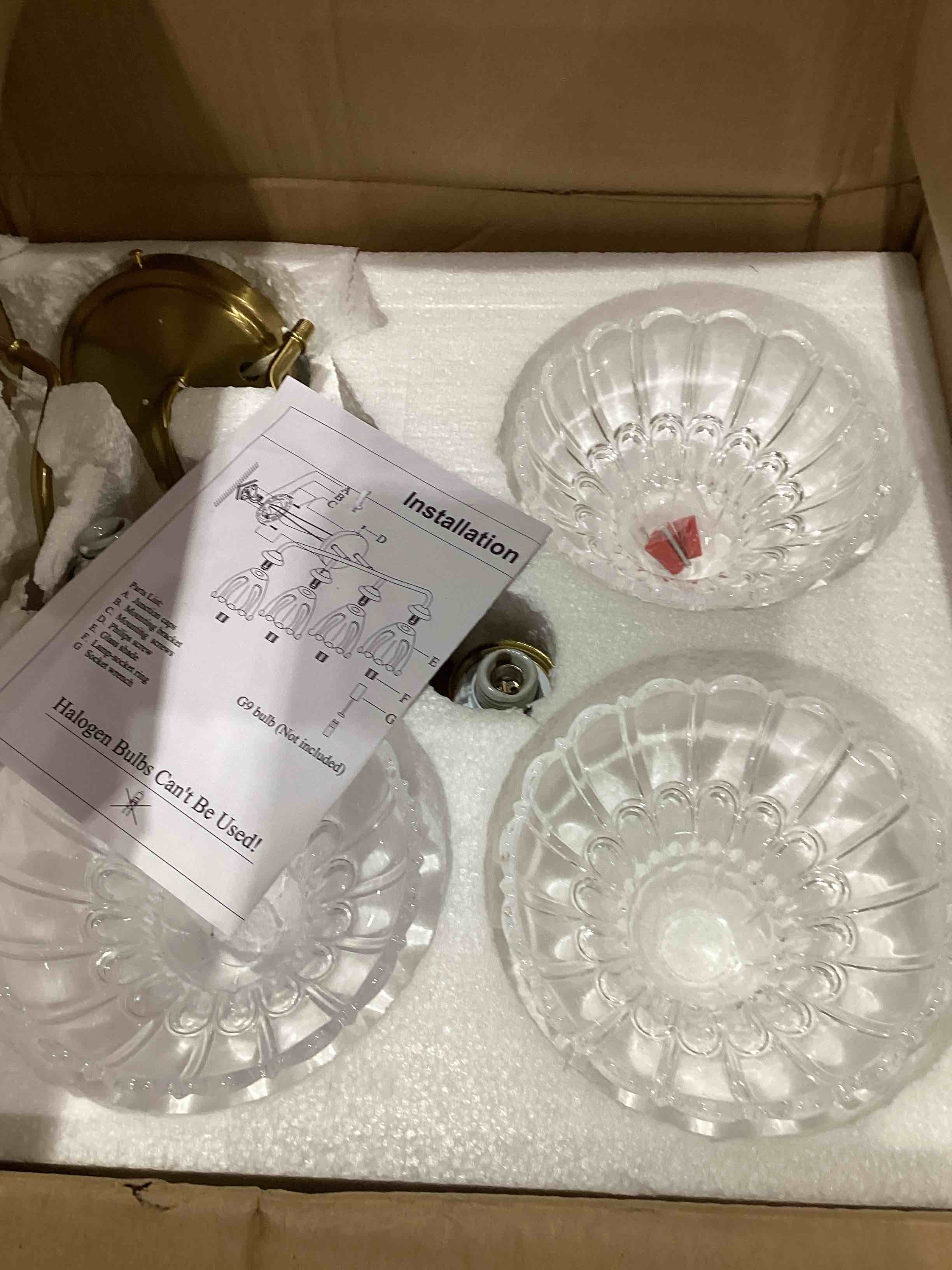 Traditional recessed wall light