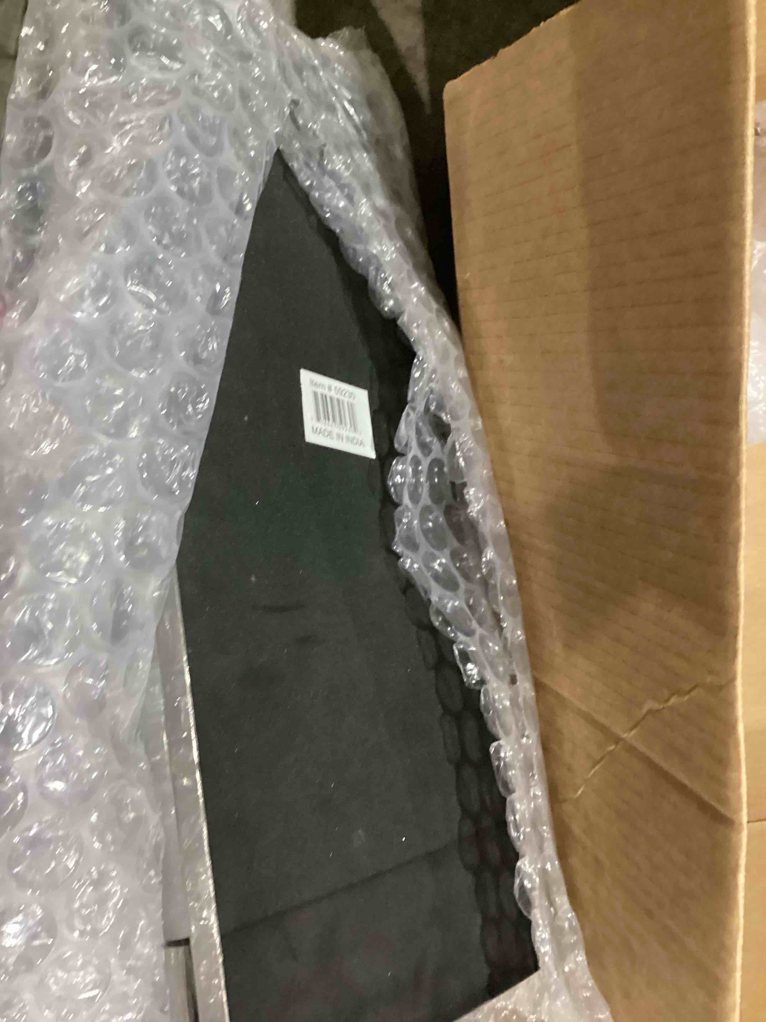 https://s3.amazonaws.com/lotting-images-prod/bidfta/PPE1593114_1752065524151.jpeg