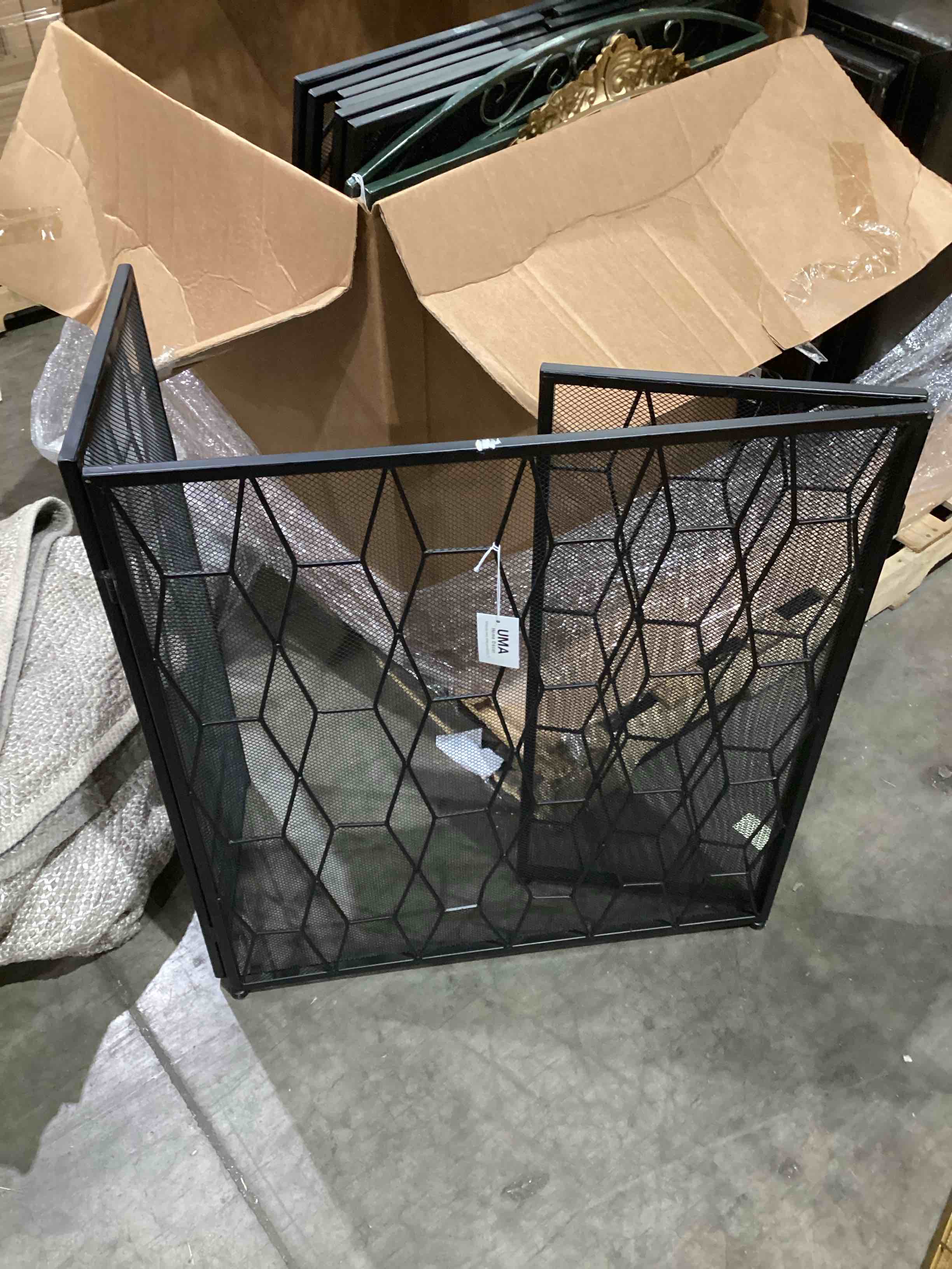 https://s3.amazonaws.com/lotting-images-prod/bidfta/PPE1593126_1752001950746.jpeg