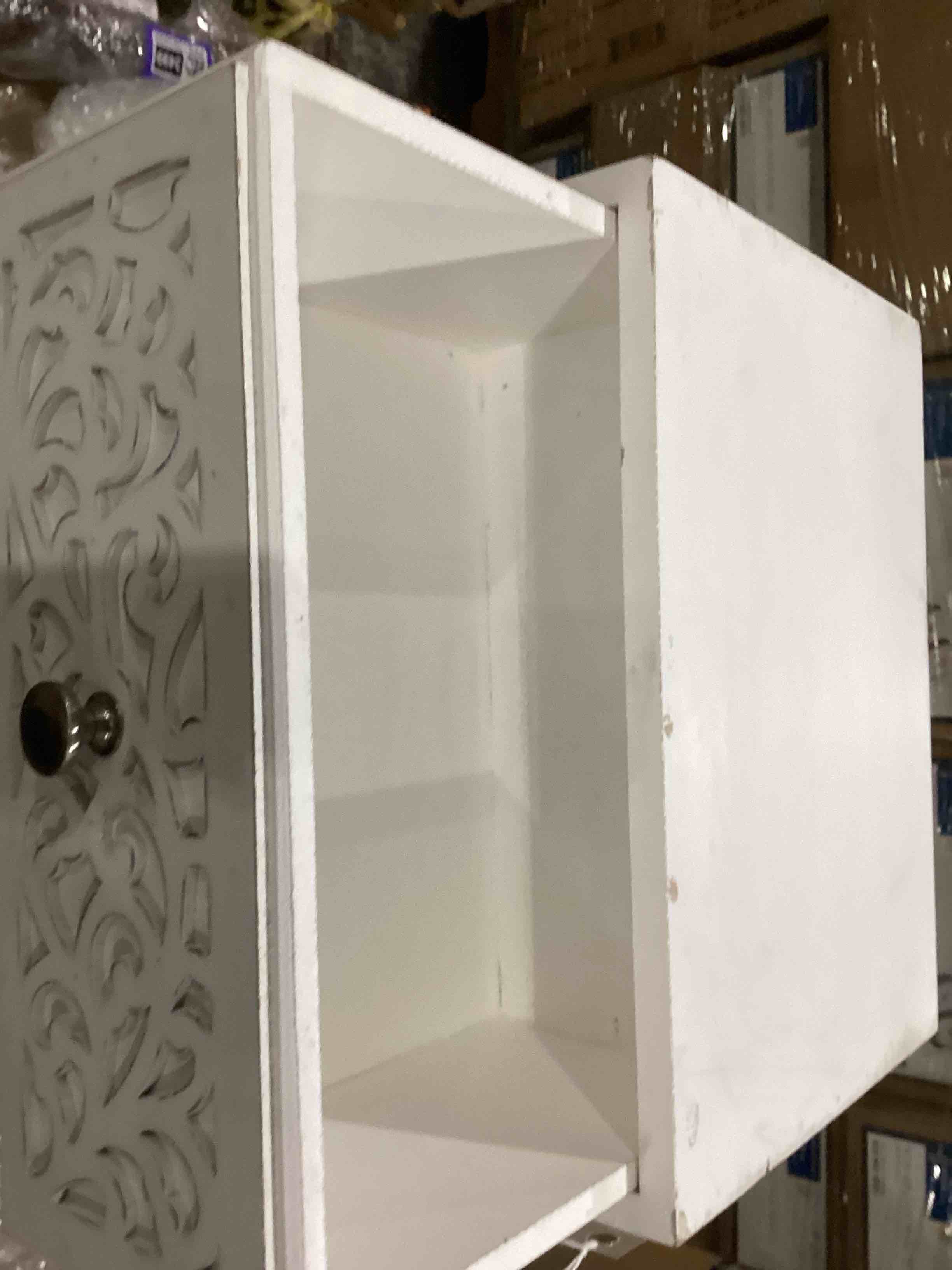 https://s3.amazonaws.com/lotting-images-prod/bidfta/PPE1593451_1752237582807.jpeg
