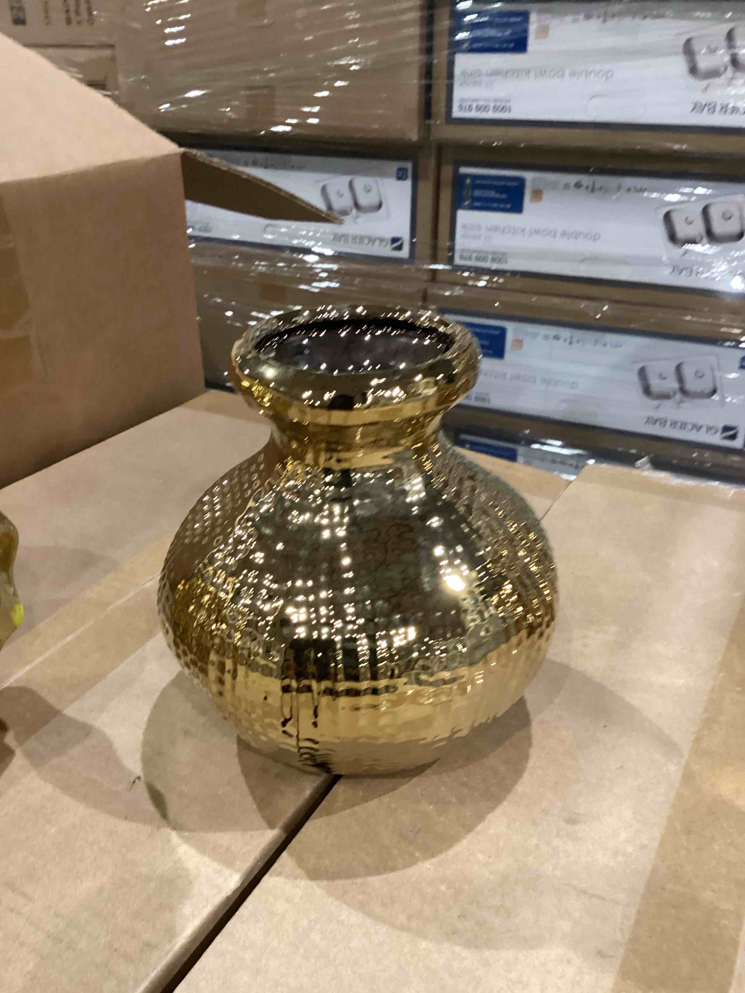 https://s3.amazonaws.com/lotting-images-prod/bidfta/PPE1593469_1752247089163.jpeg