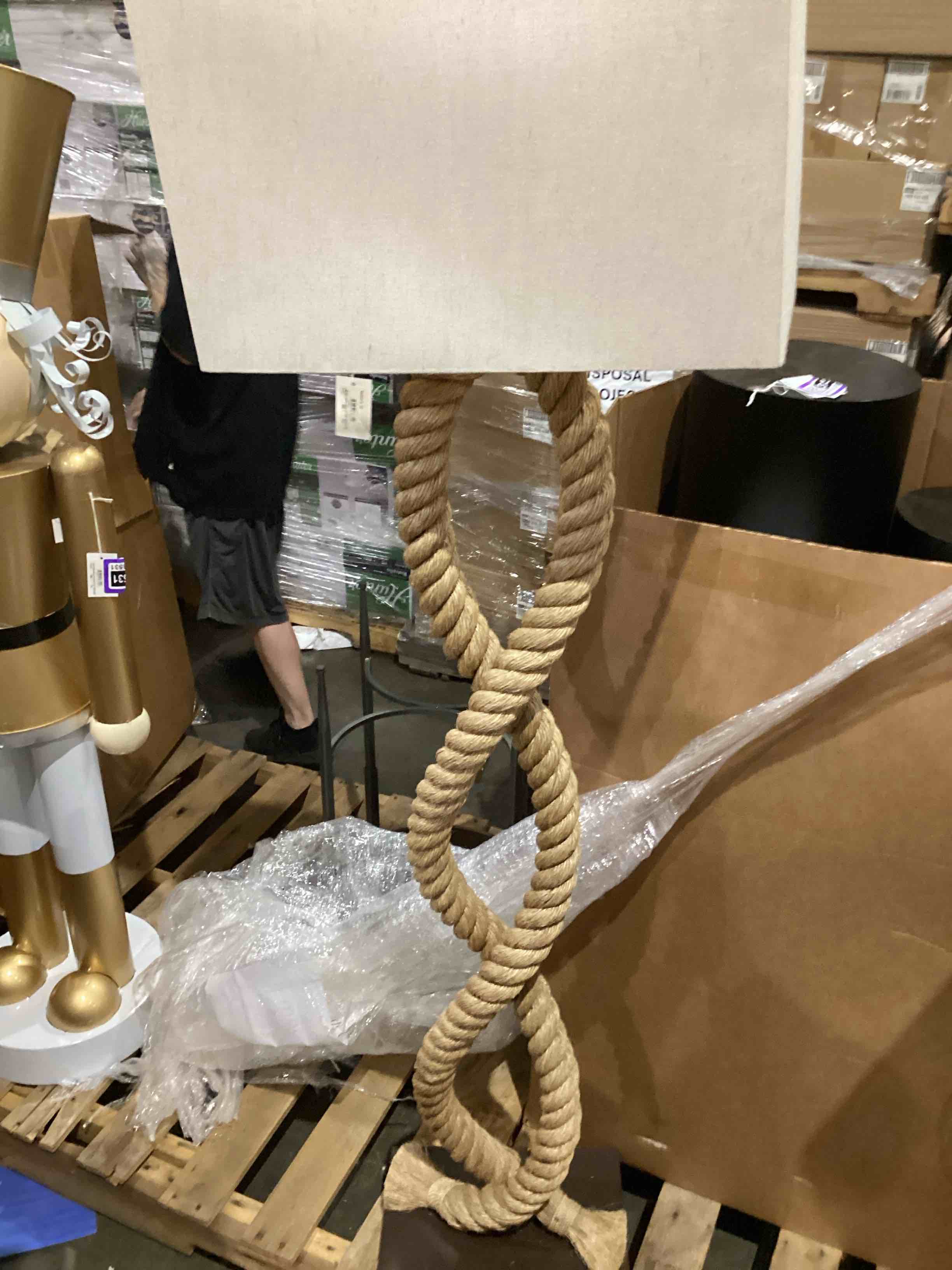 https://s3.amazonaws.com/lotting-images-prod/bidfta/PPE1593524_1752258922236.jpeg