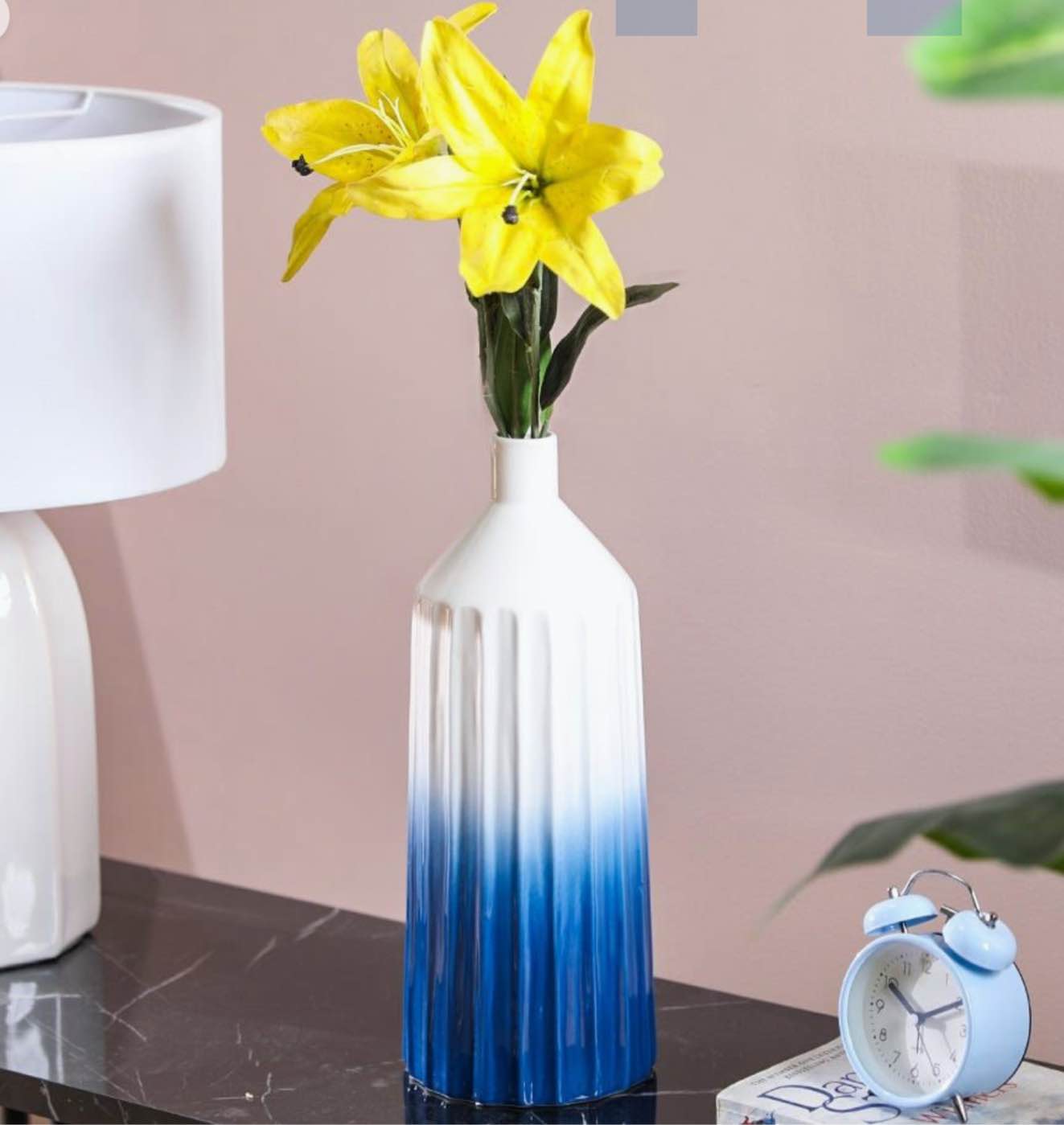 Uma blue and white vase