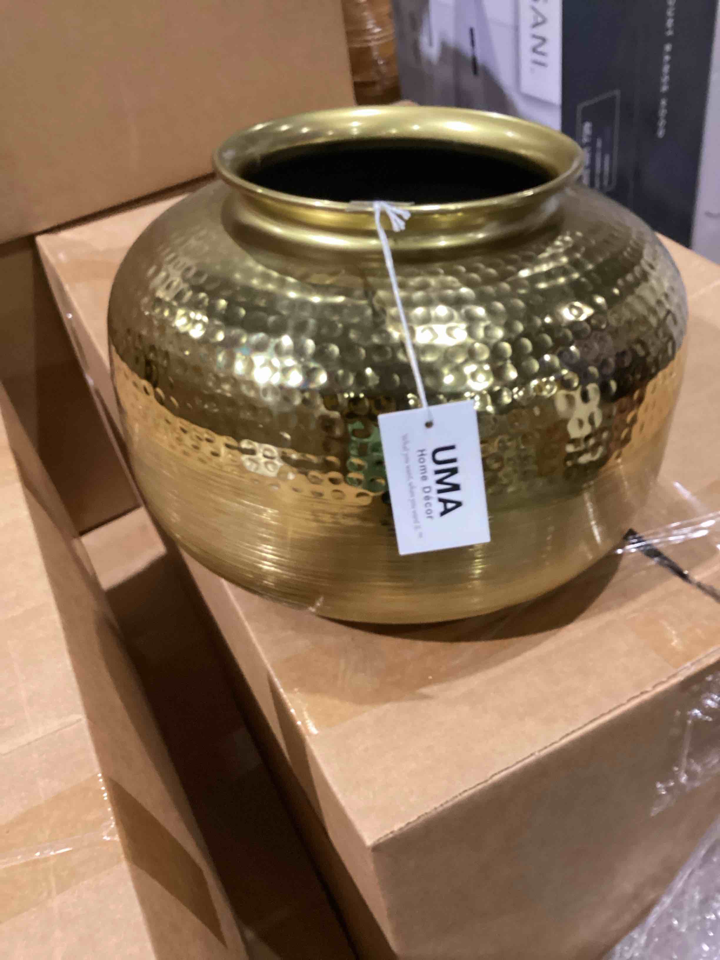 https://s3.amazonaws.com/lotting-images-prod/bidfta/PPE1593811_1752666113513.jpeg