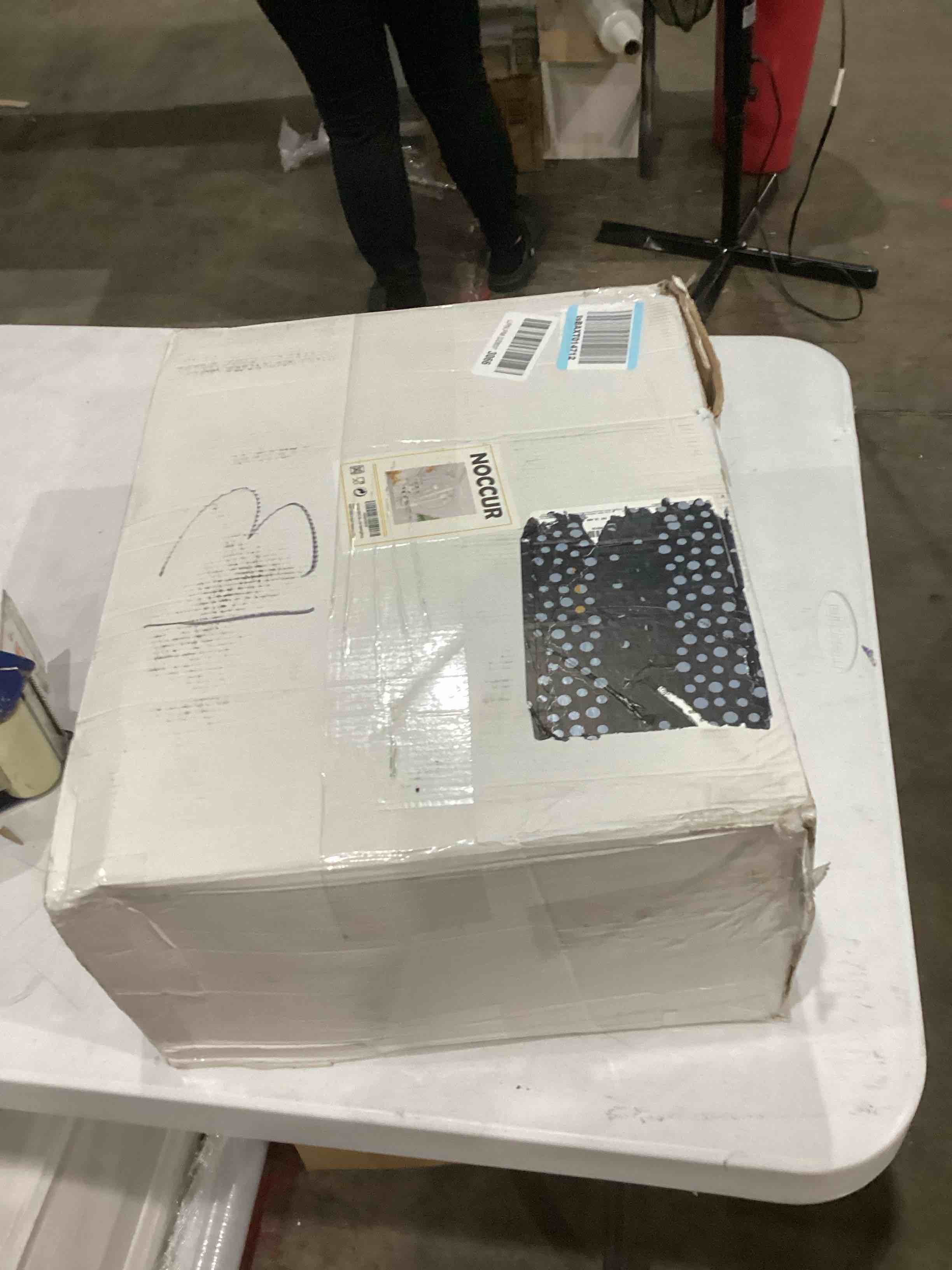 https://s3.amazonaws.com/lotting-images-prod/bidfta/PPE1594022_1751471307656.jpeg