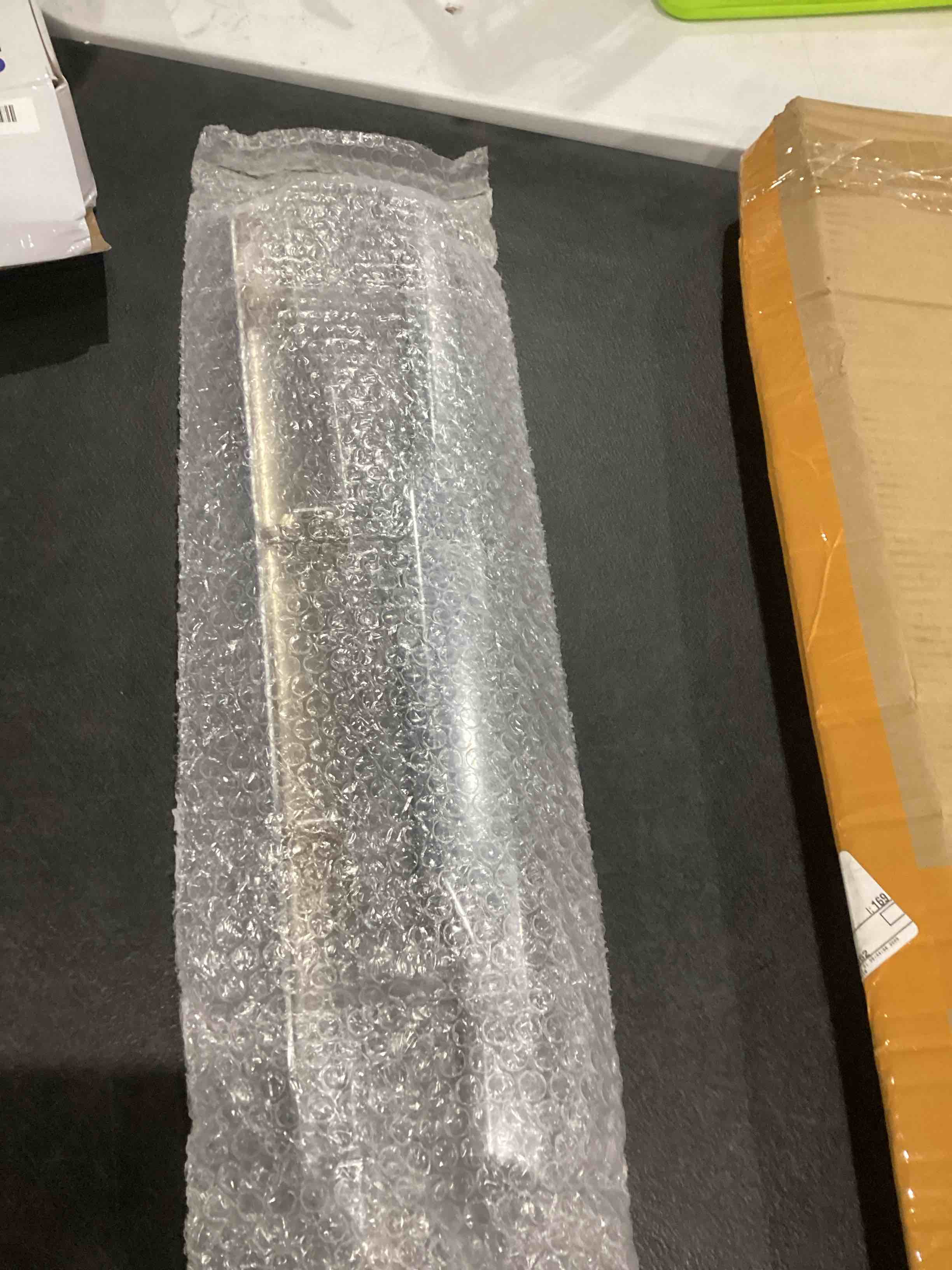 https://s3.amazonaws.com/lotting-images-prod/bidfta/PPE1594258_1751891941112.jpeg