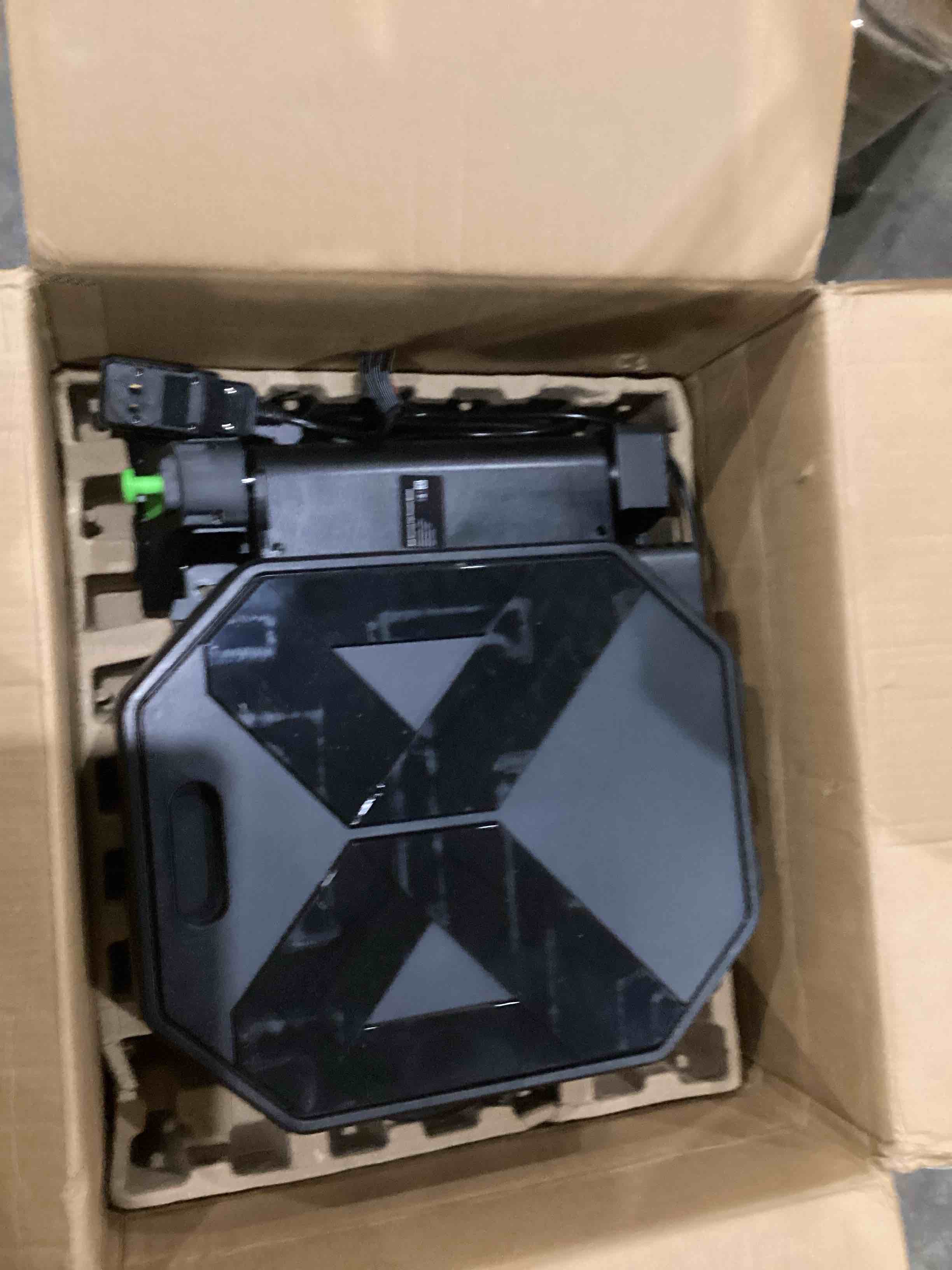 https://s3.amazonaws.com/lotting-images-prod/bidfta/PPE1594259_1751892376201.jpeg