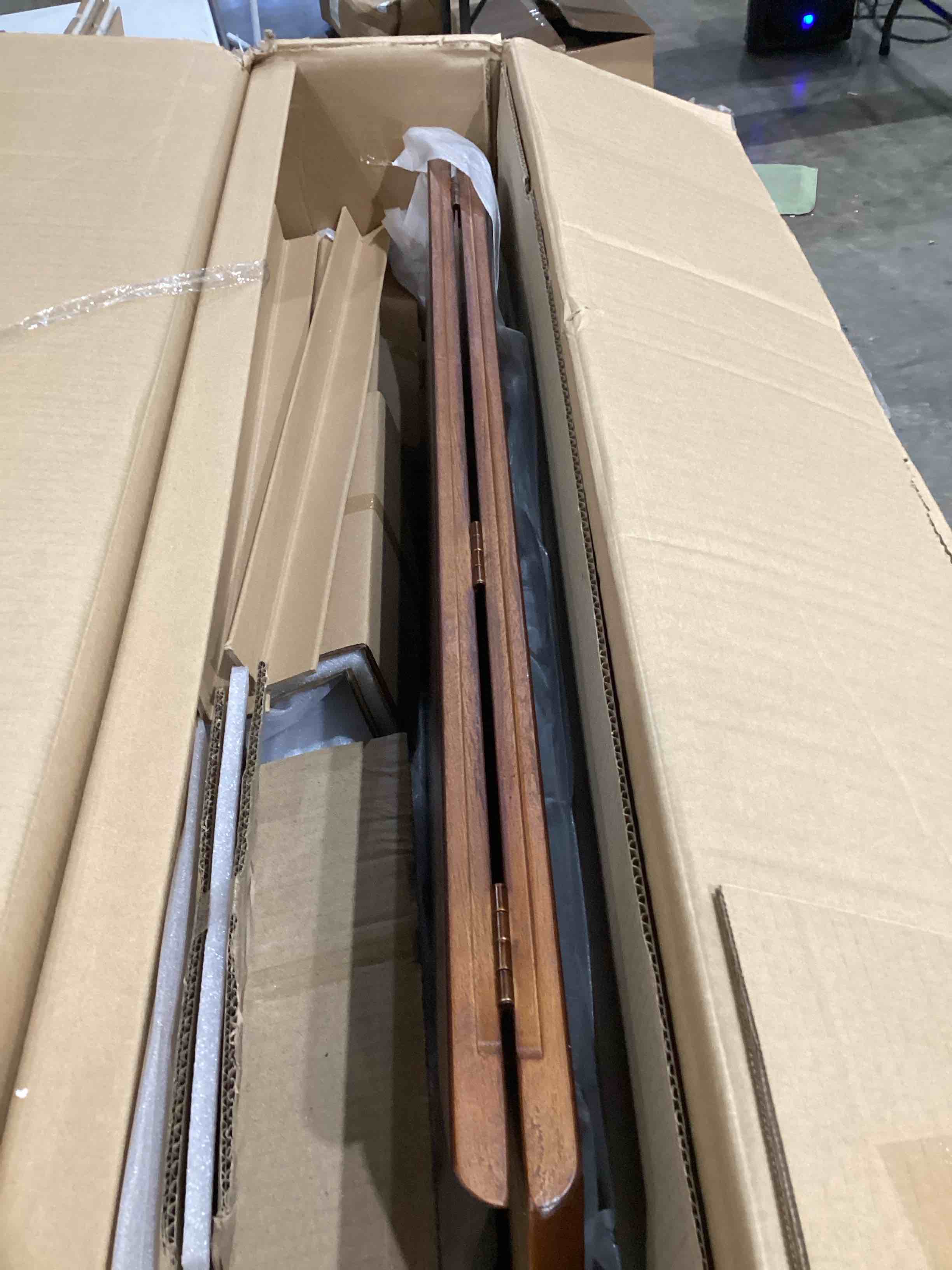 https://s3.amazonaws.com/lotting-images-prod/bidfta/PPE1594842_1752605459309.jpeg
