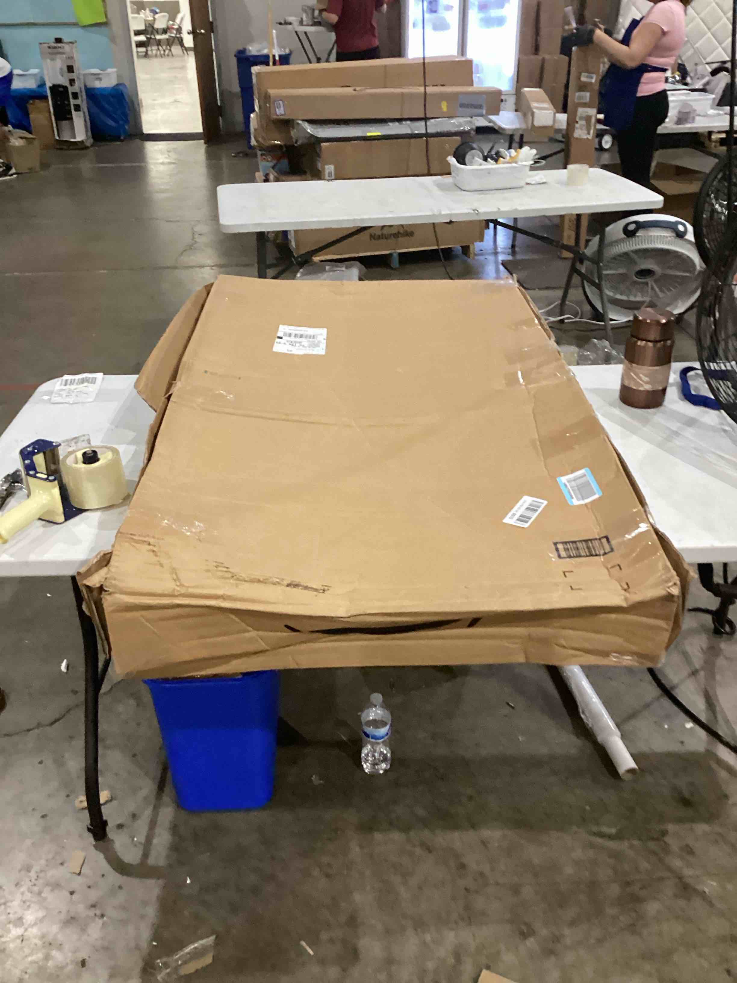 https://s3.amazonaws.com/lotting-images-prod/bidfta/PPE1594948_1752686659113.jpeg