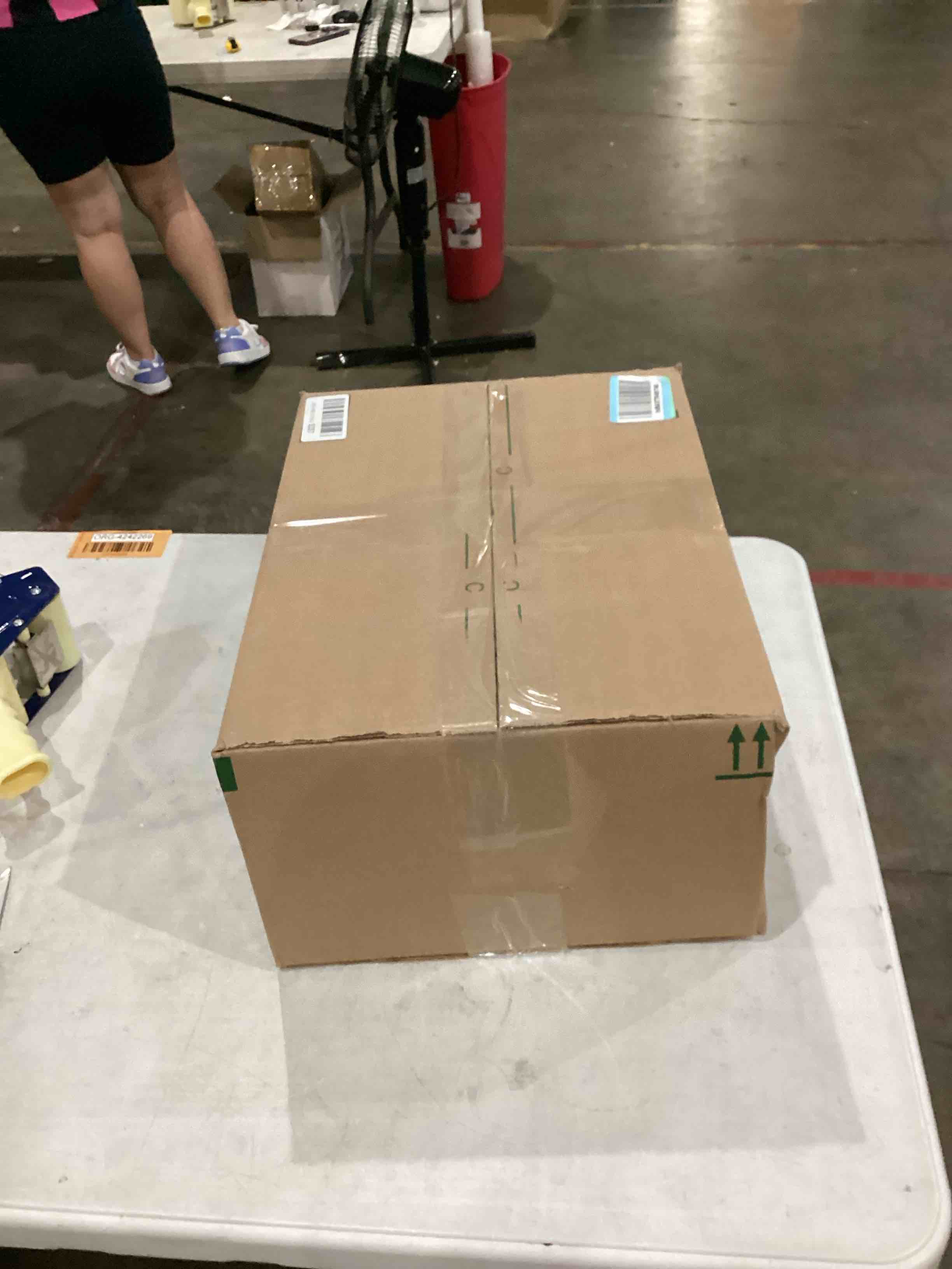 https://s3.amazonaws.com/lotting-images-prod/bidfta/PPE1595184_1752860441493.jpeg