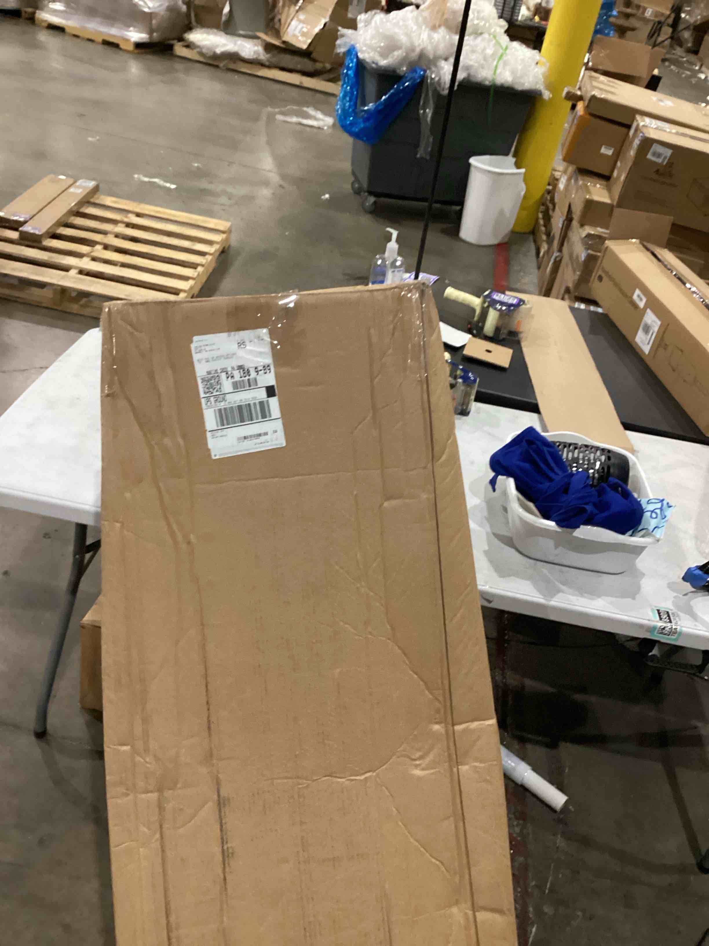 https://s3.amazonaws.com/lotting-images-prod/bidfta/PPE1595970_1753722925626.jpeg