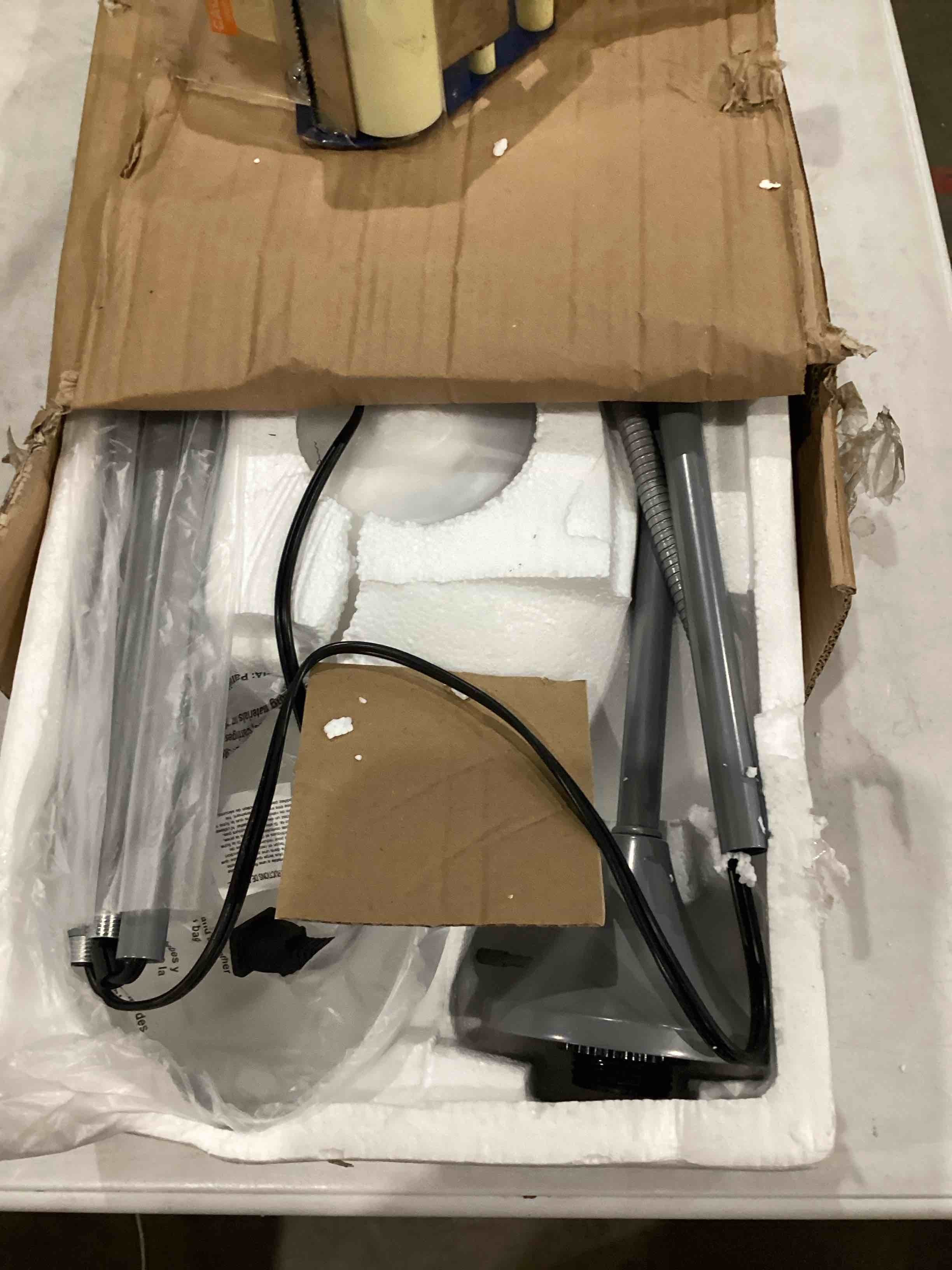 https://s3.amazonaws.com/lotting-images-prod/bidfta/PPE1595992_1753726944935.jpeg