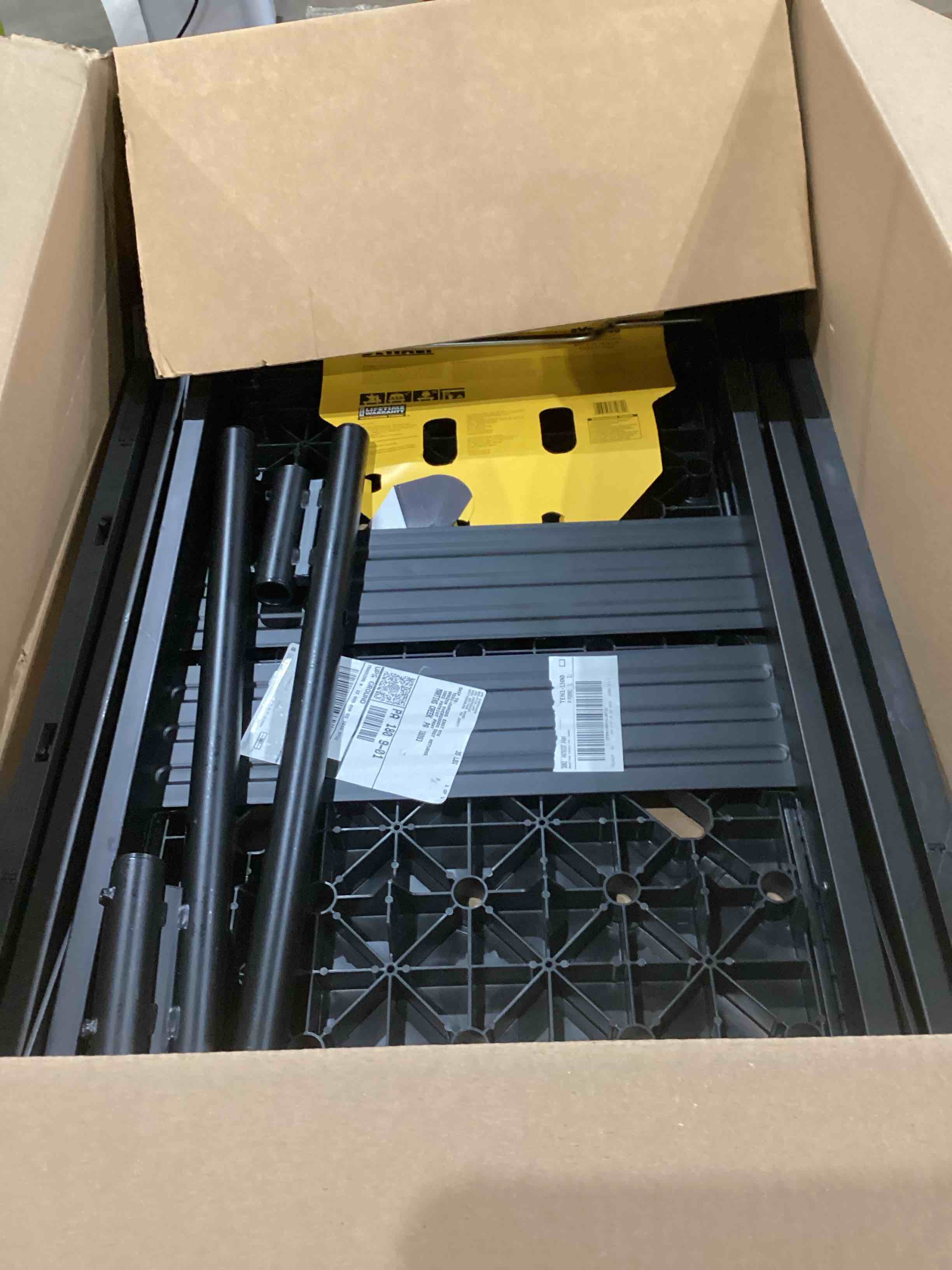 https://s3.amazonaws.com/lotting-images-prod/bidfta/PPE1596417_1754074623374.jpeg
