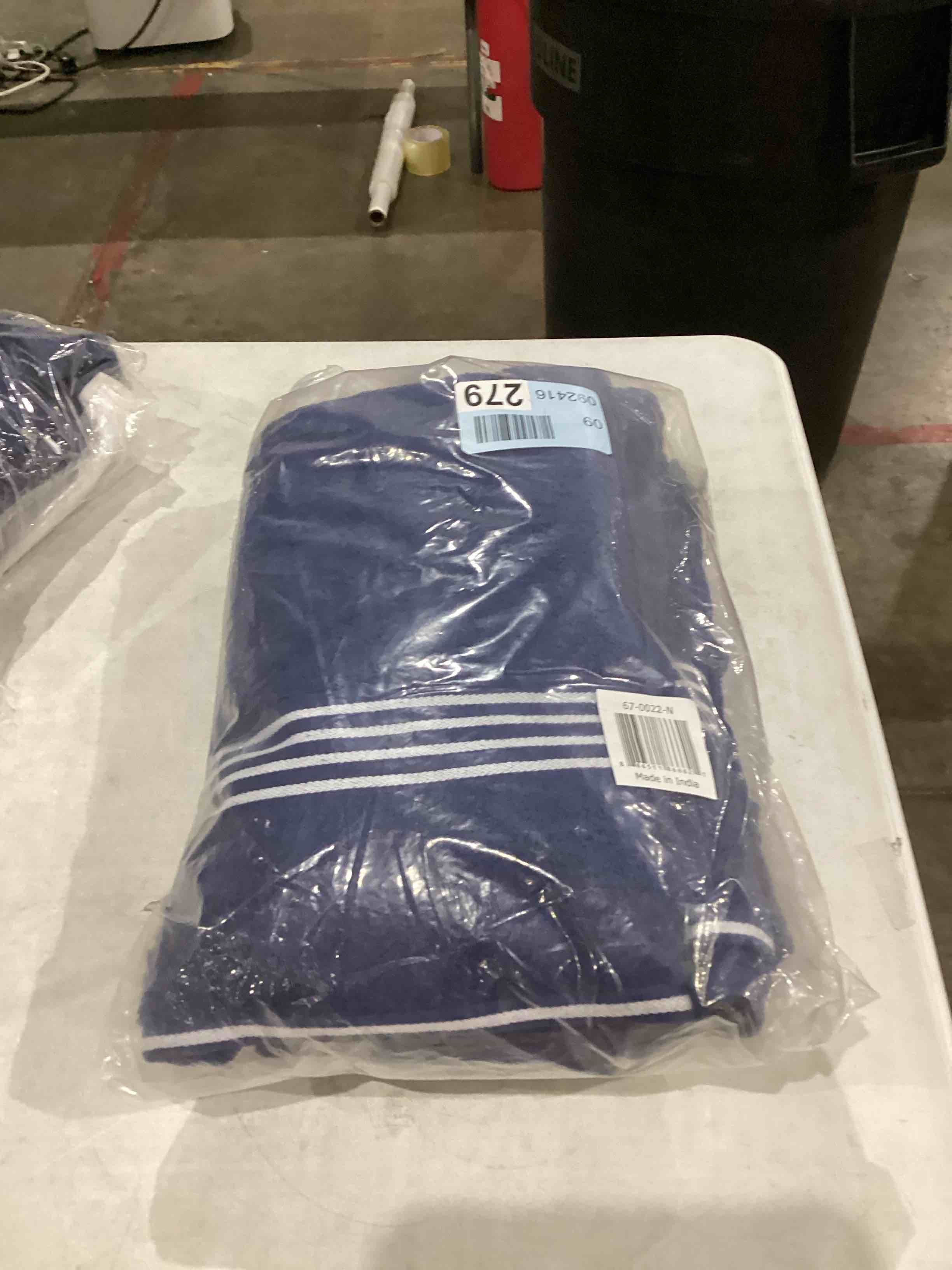 https://s3.amazonaws.com/lotting-images-prod/bidfta/PPE1596480_1754325928499.jpeg