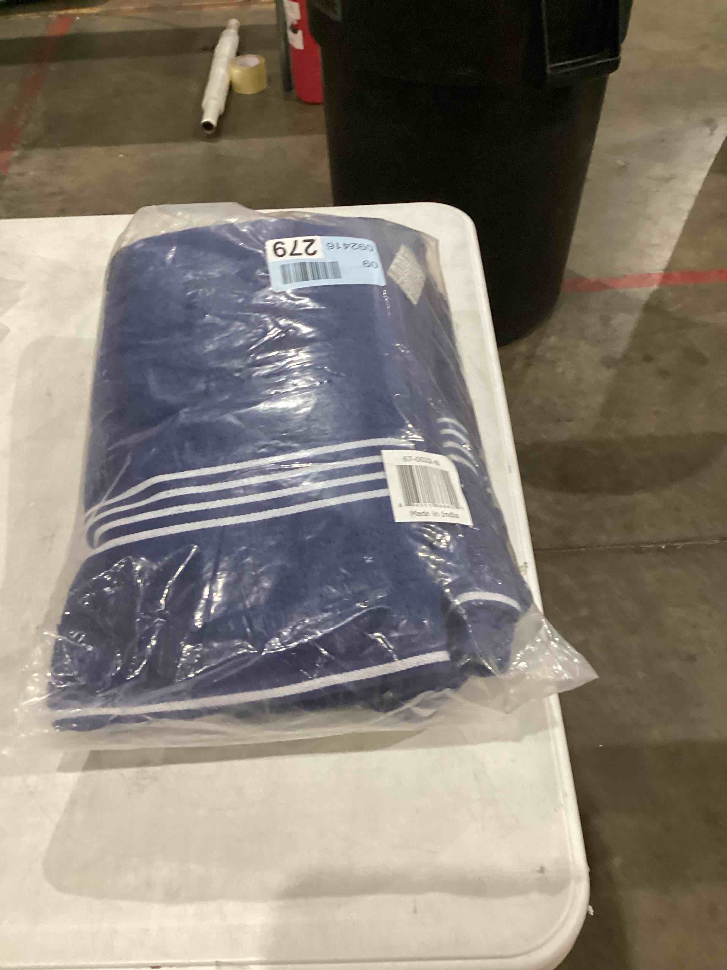 https://s3.amazonaws.com/lotting-images-prod/bidfta/PPE1596480_1754325978444.jpeg