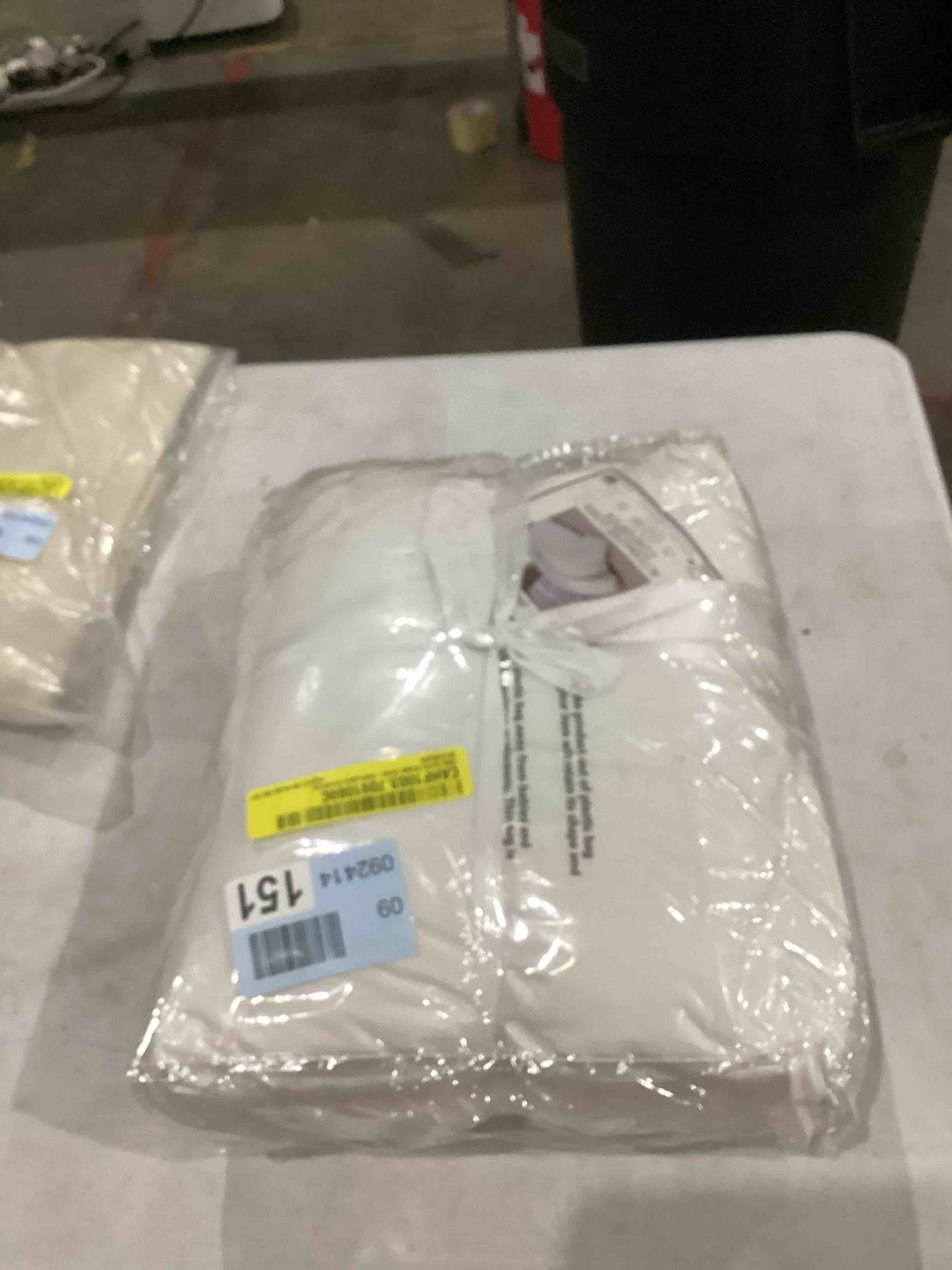 https://s3.amazonaws.com/lotting-images-prod/bidfta/PPE1596510_1754327913791.jpeg