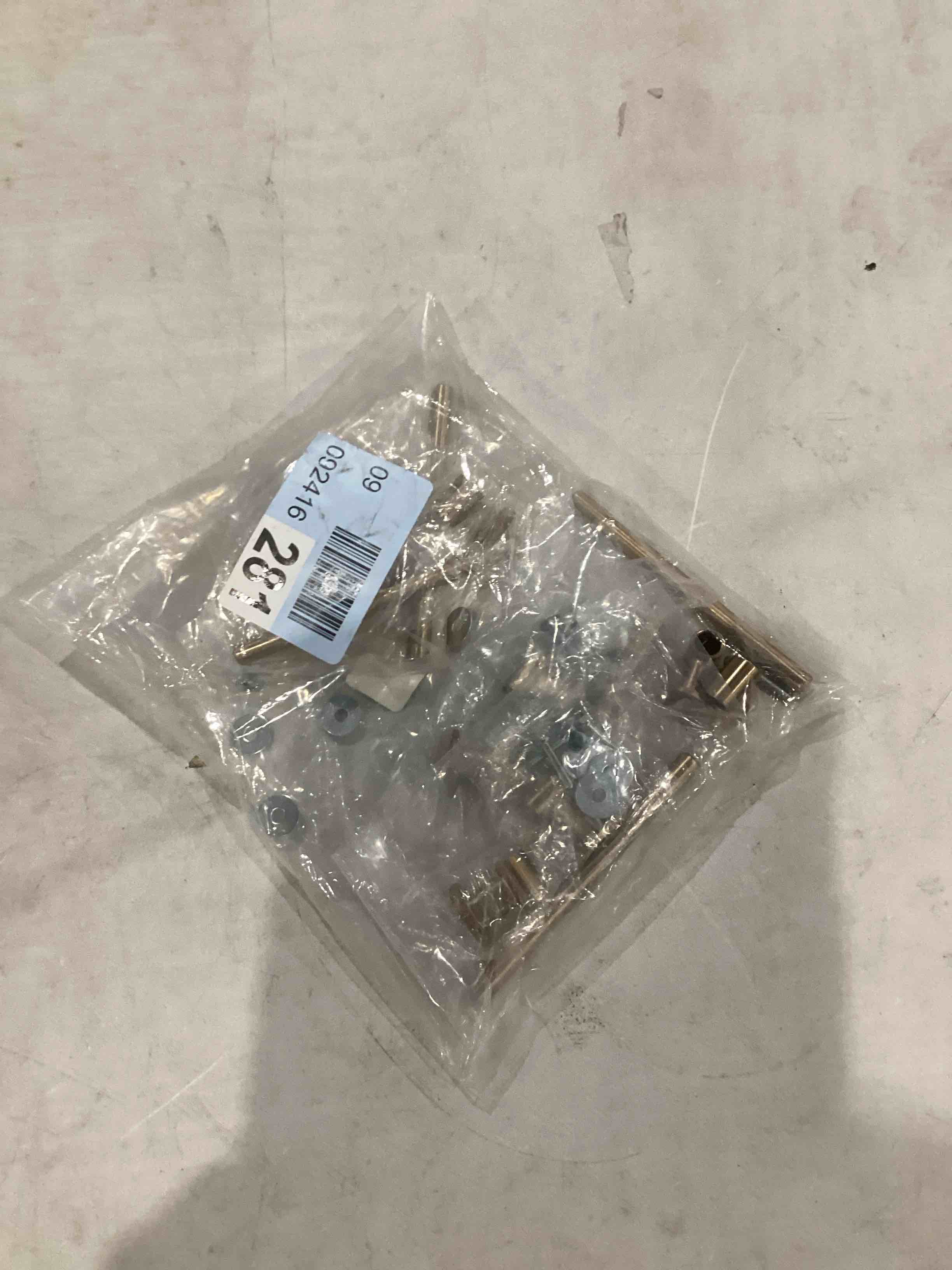 https://s3.amazonaws.com/lotting-images-prod/bidfta/PPE1596537_1754333606716.jpeg