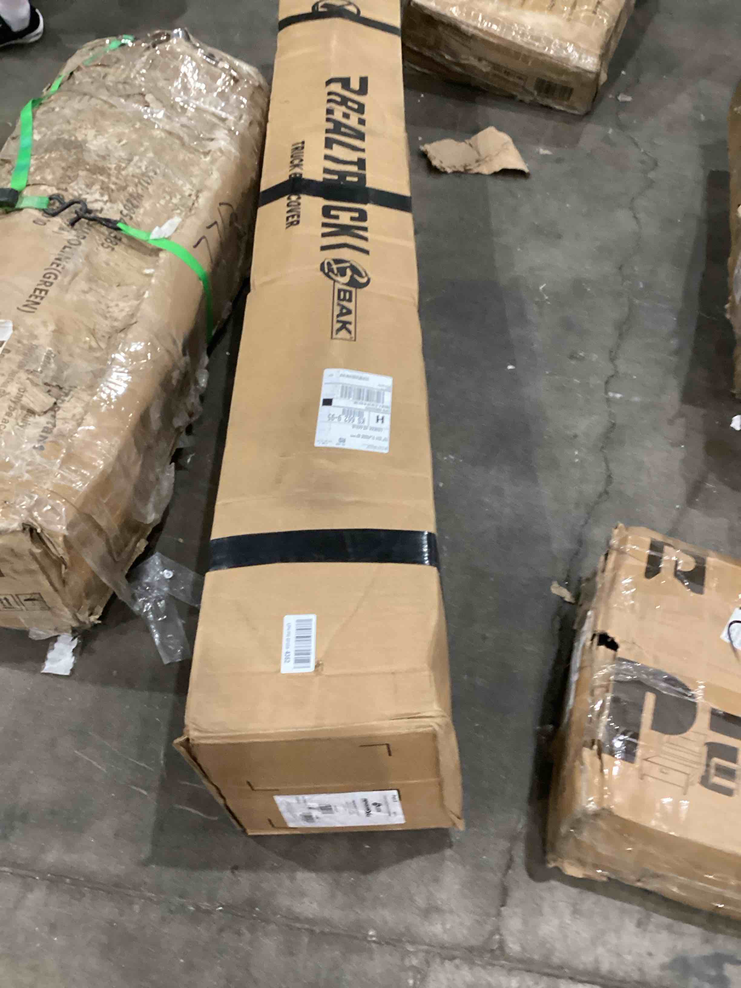 https://s3.amazonaws.com/lotting-images-prod/bidfta/PPE1596562_1754406214839.jpeg