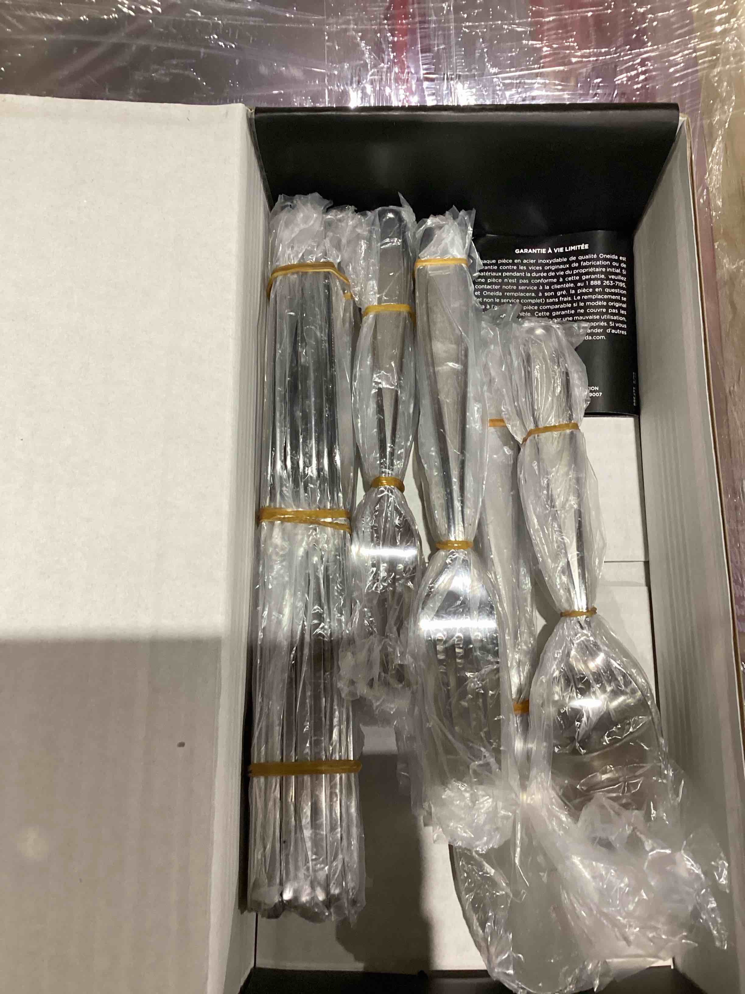 https://s3.amazonaws.com/lotting-images-prod/bidfta/PPE1597034_1752594013209.jpeg