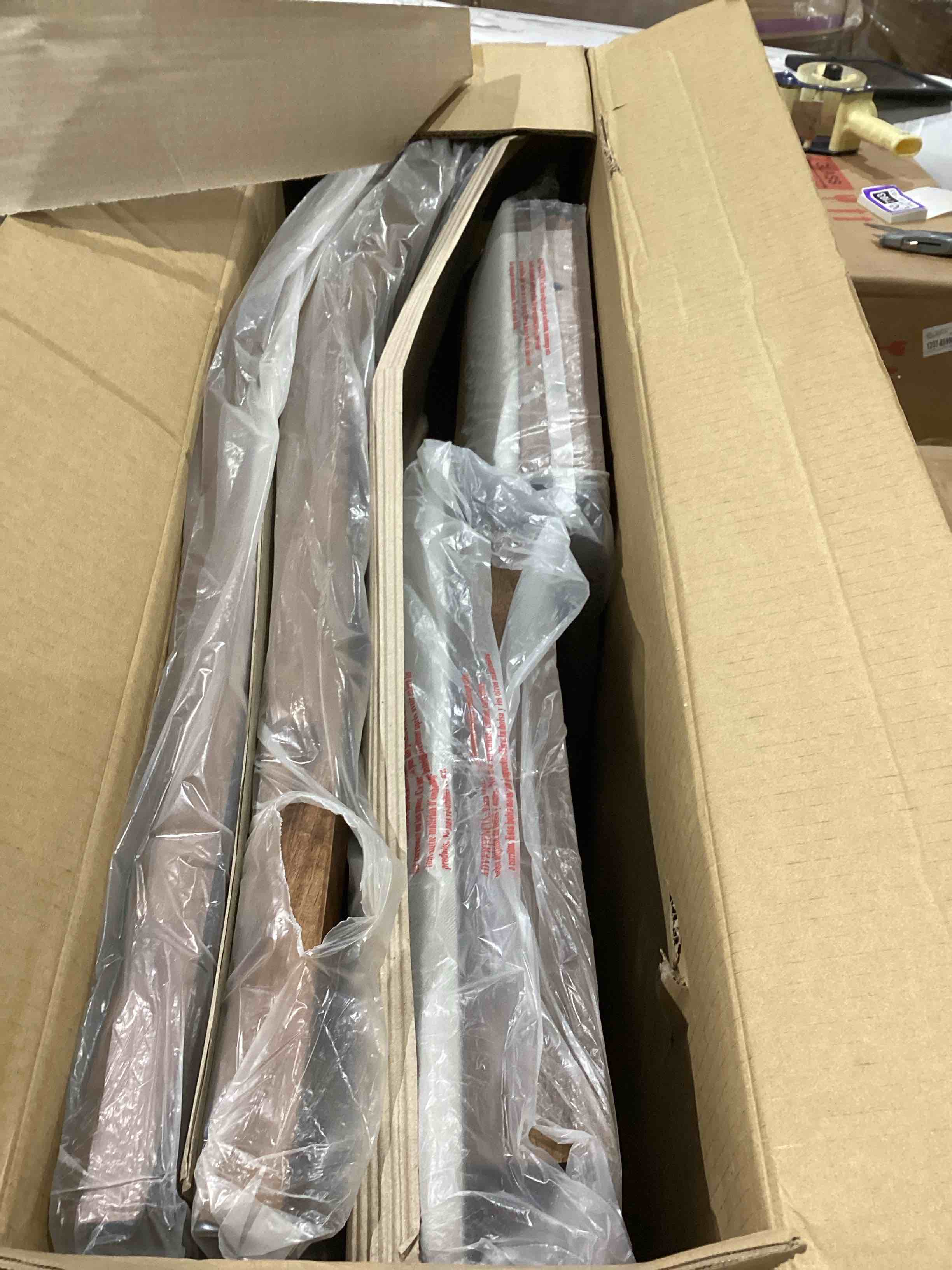 https://s3.amazonaws.com/lotting-images-prod/bidfta/PPE1597105_1752600501809.jpeg