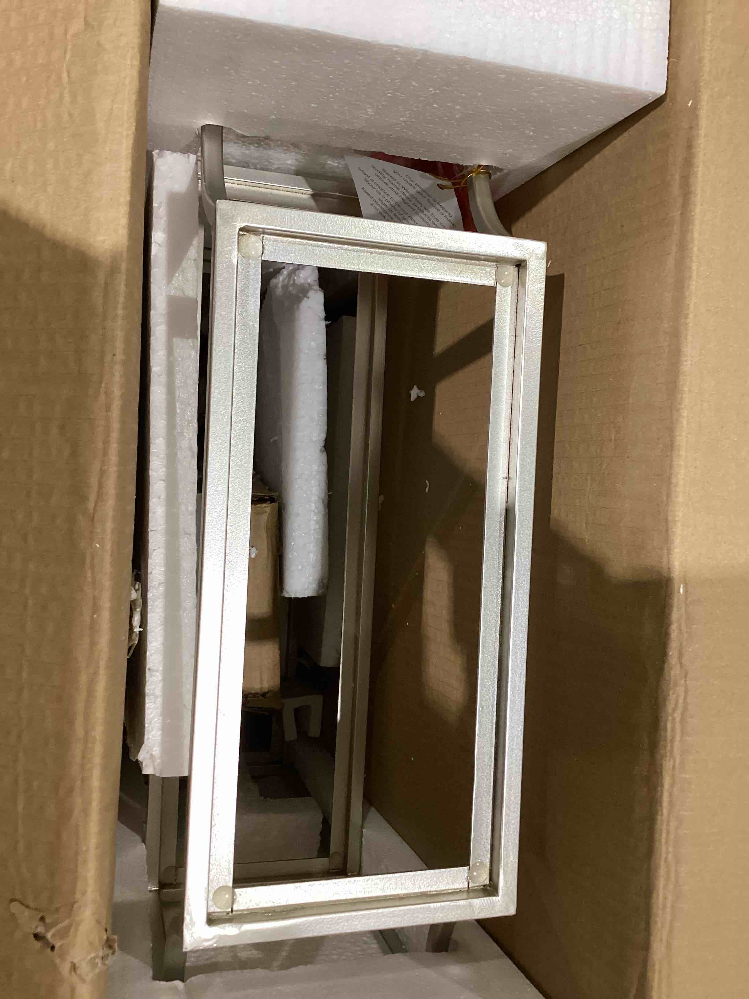 https://s3.amazonaws.com/lotting-images-prod/bidfta/PPE1597109_1752601167914.jpeg