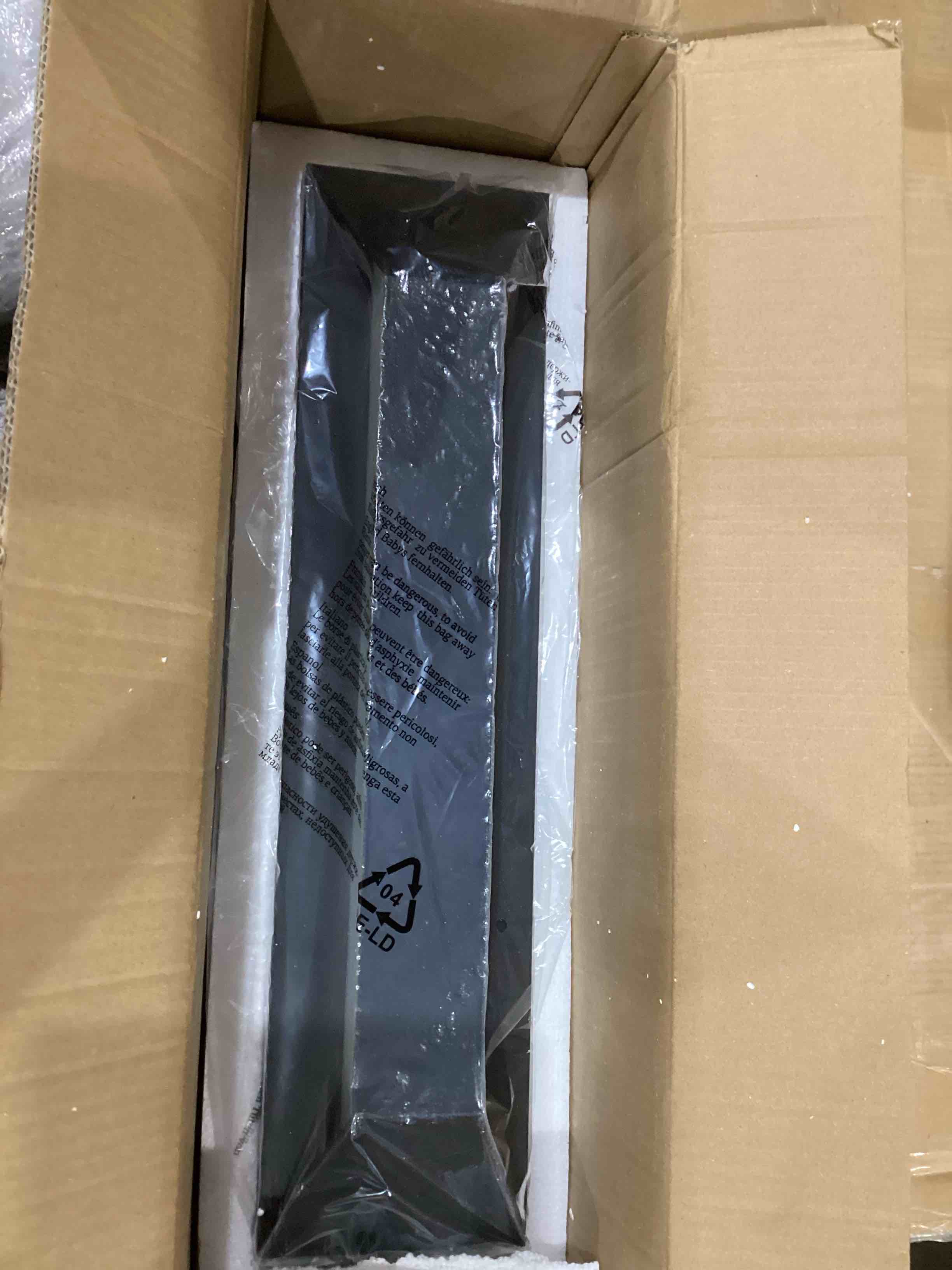 https://s3.amazonaws.com/lotting-images-prod/bidfta/PPE1597320_1752845033680.jpeg